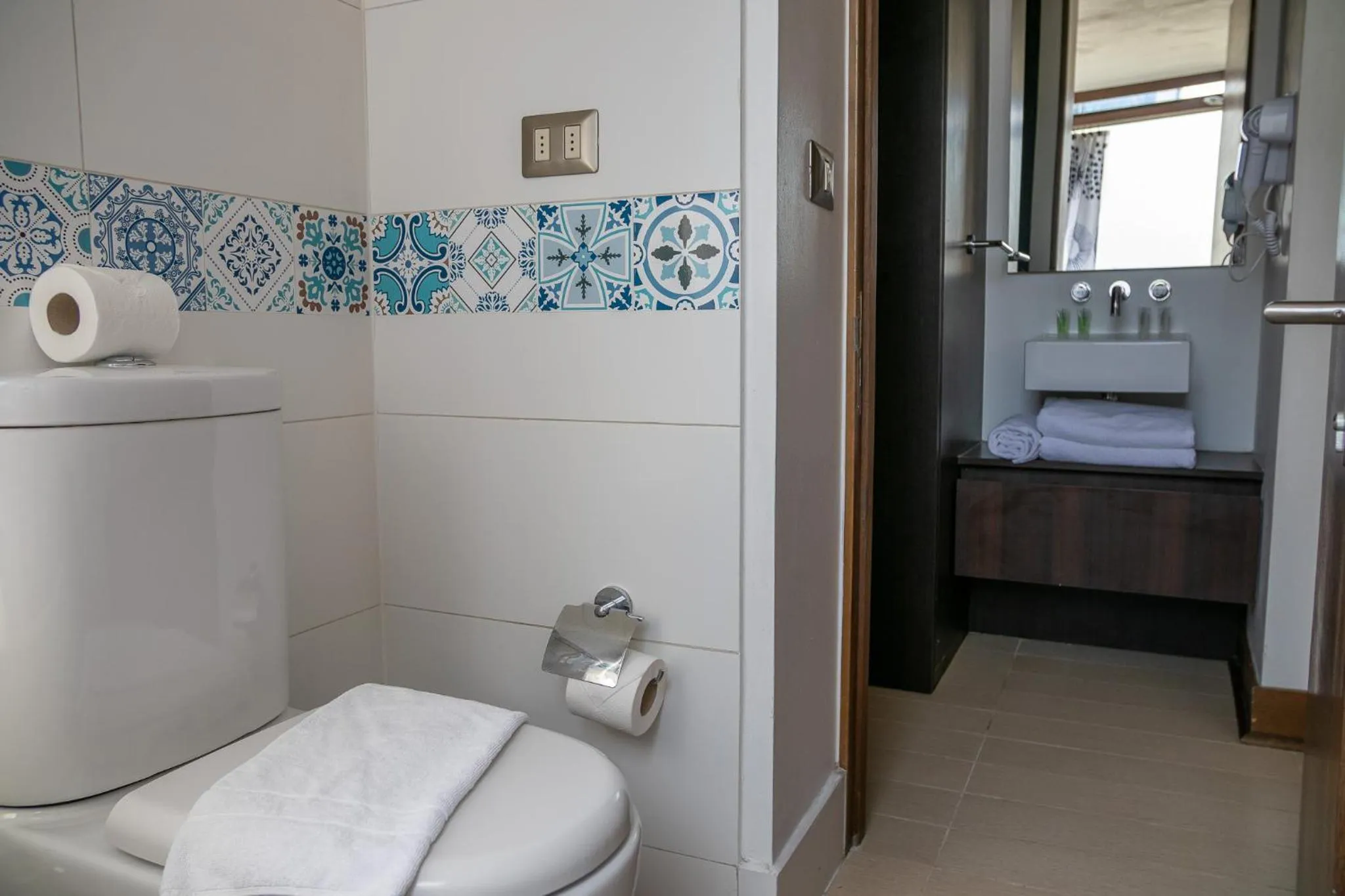 Bathroom in Sunset Aparts