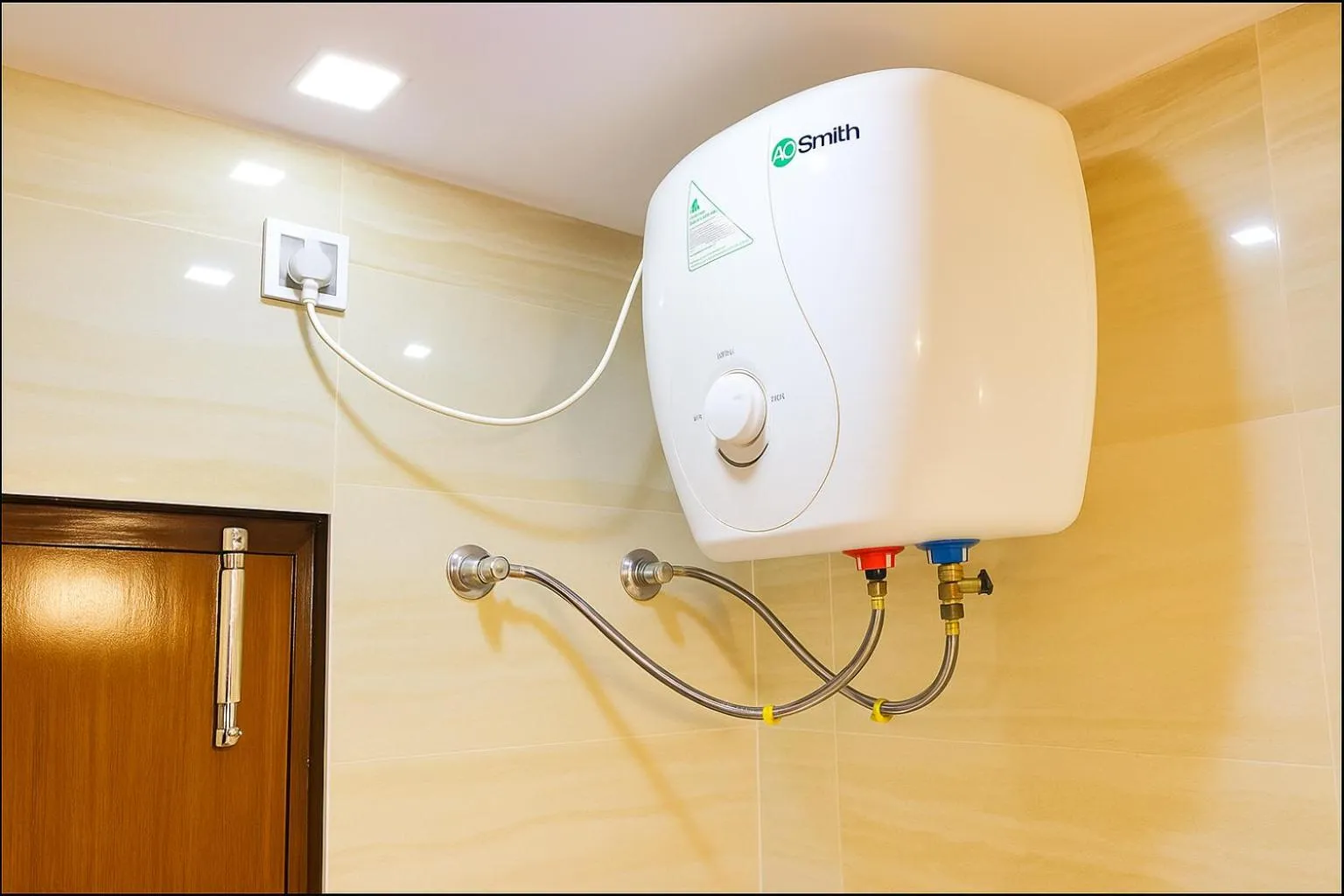 Bathroom in Hotel Winter Line Inn Near St Francis Monastery