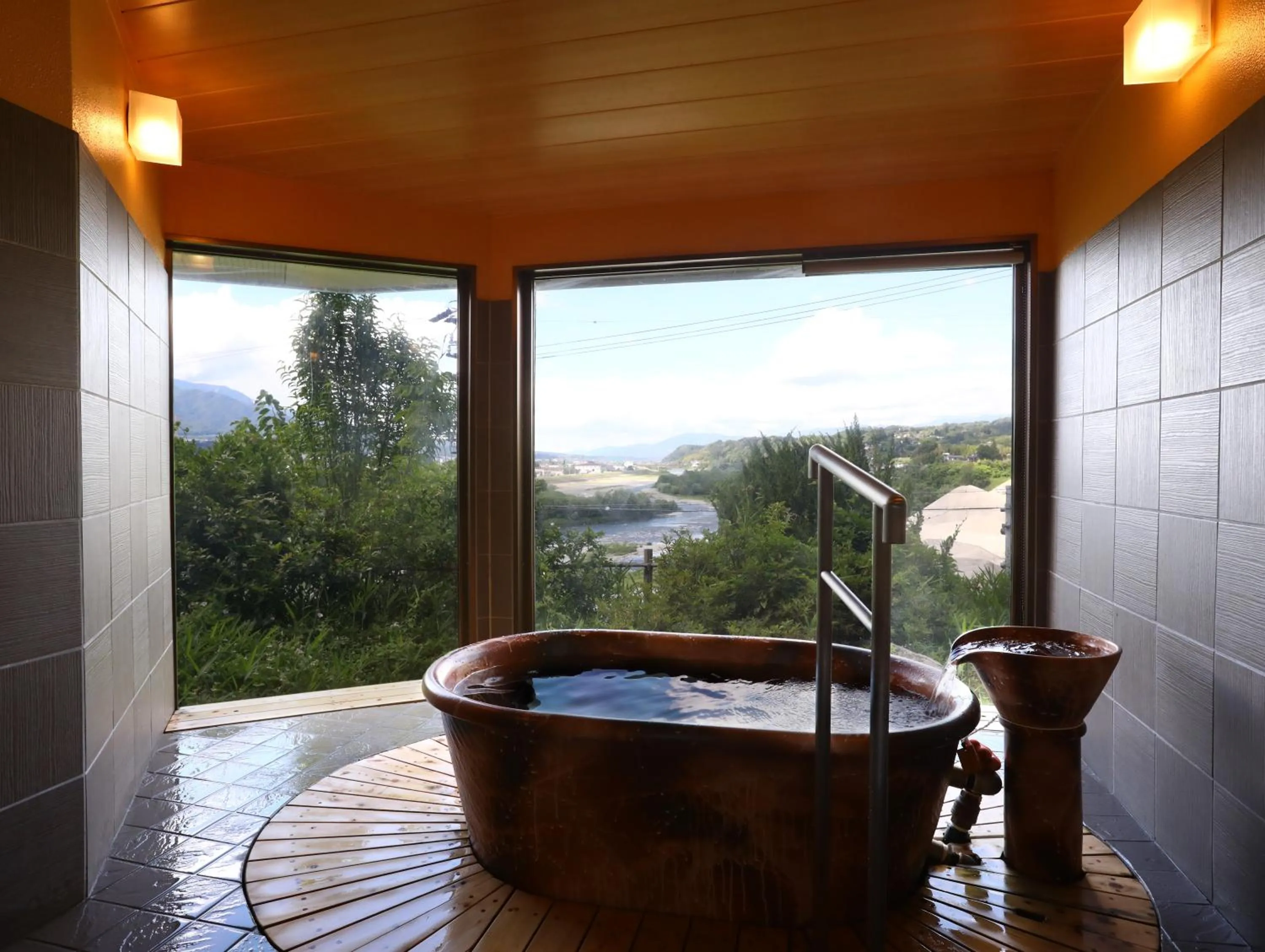 Hot Spring Bath in Yoshinotei