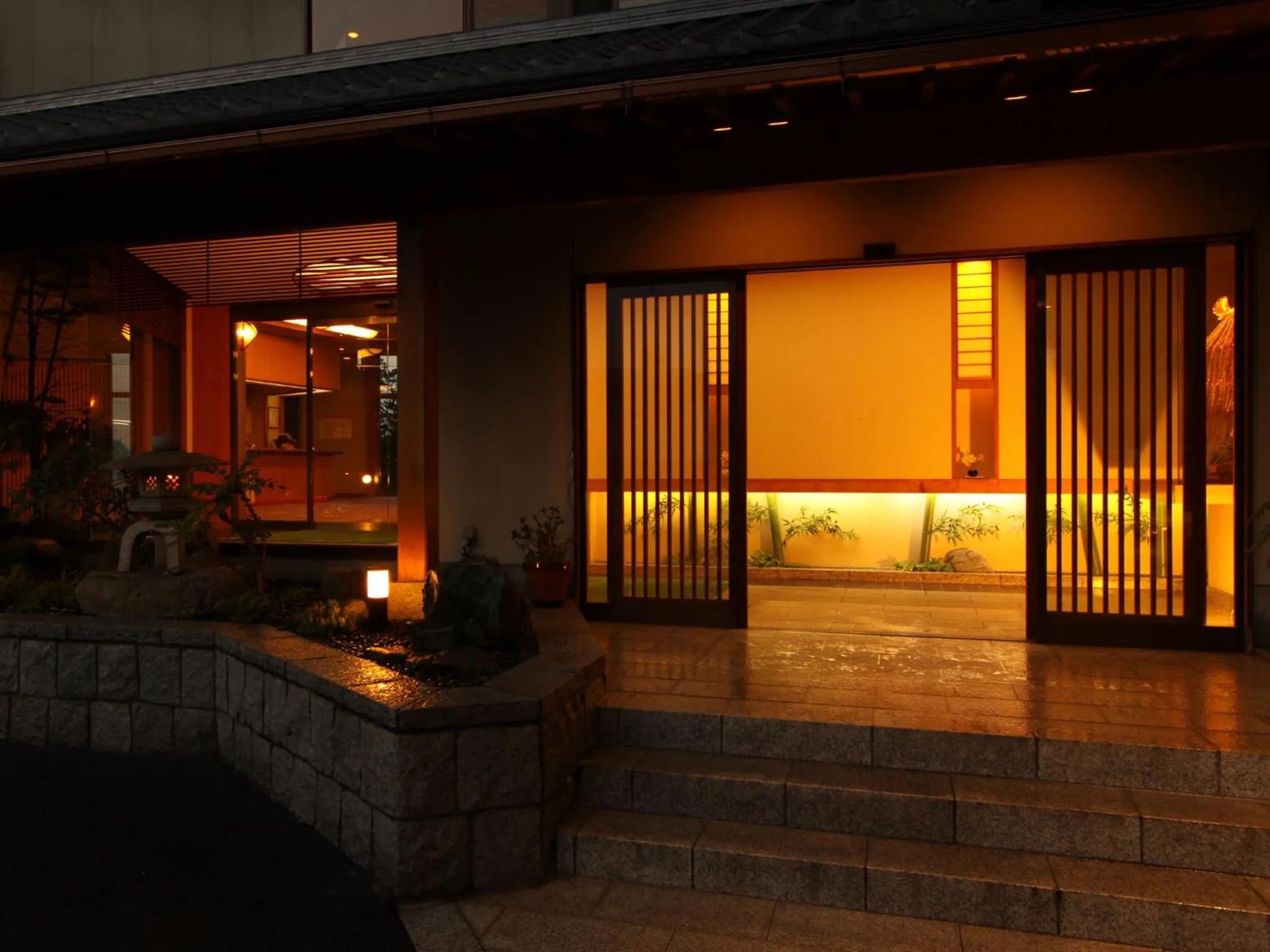 Facade/entrance in Yoshinotei