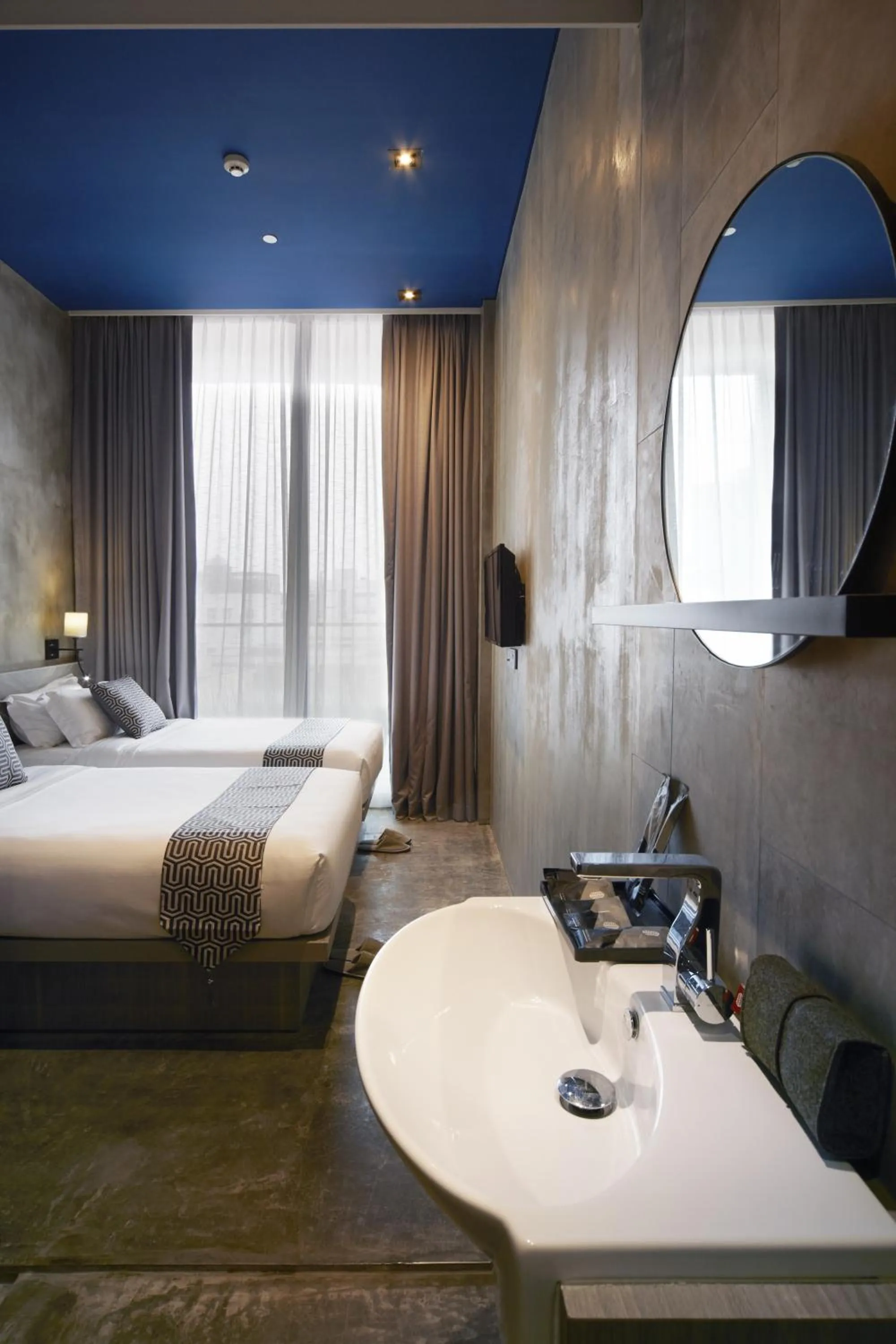 Bedroom, Bed in Hotel Yan