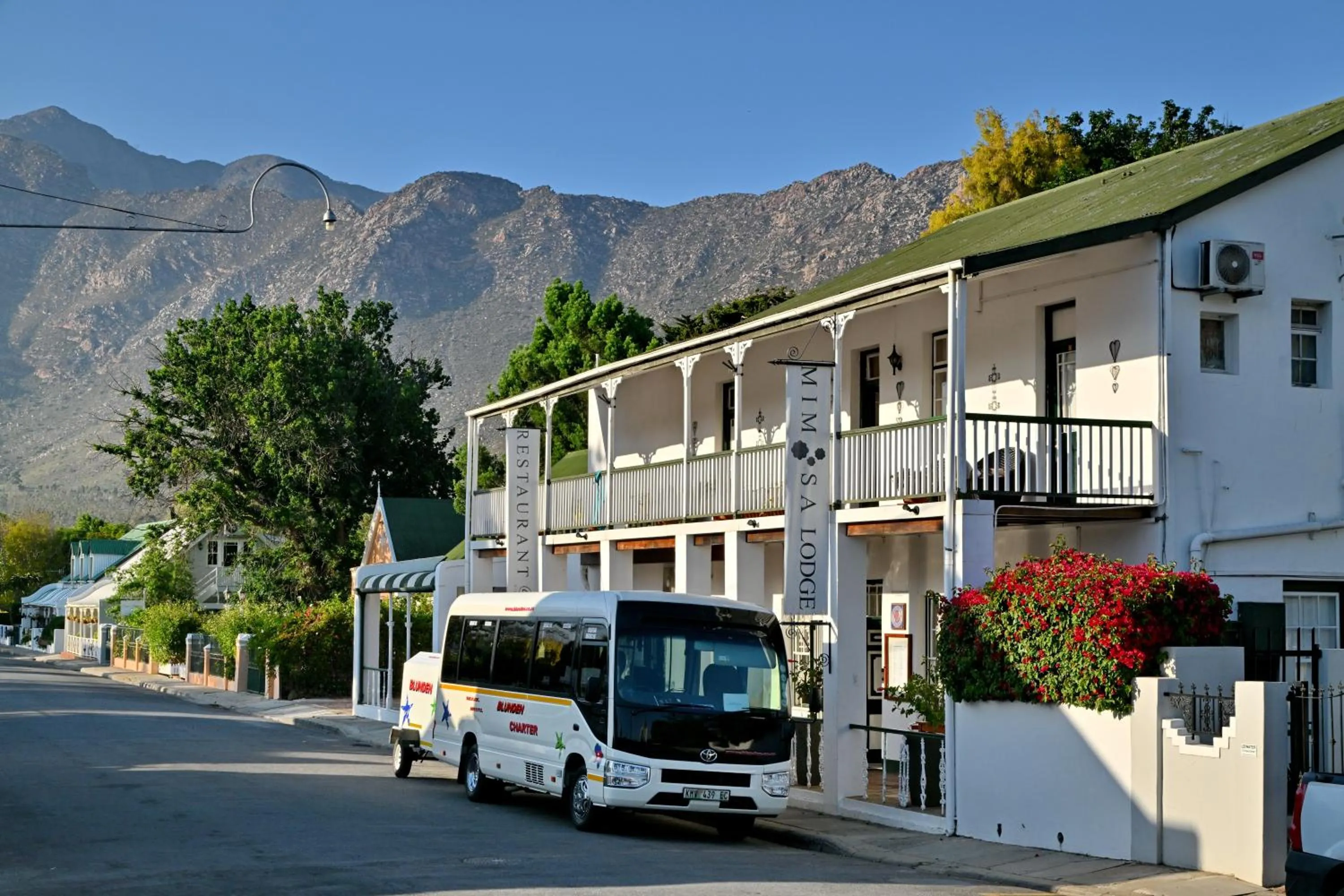Property building in Mimosa Lodge