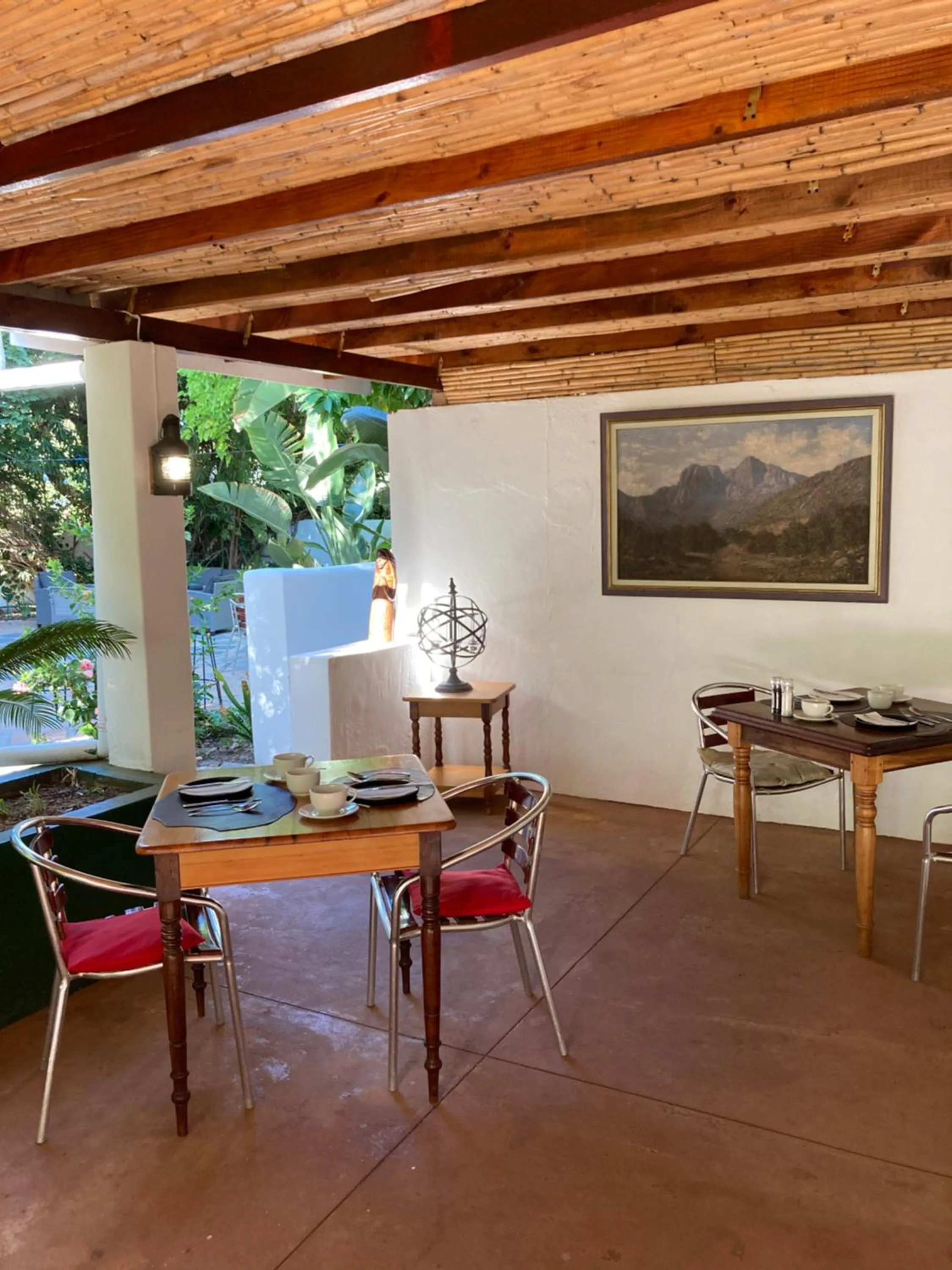 Dining area in Mimosa Lodge