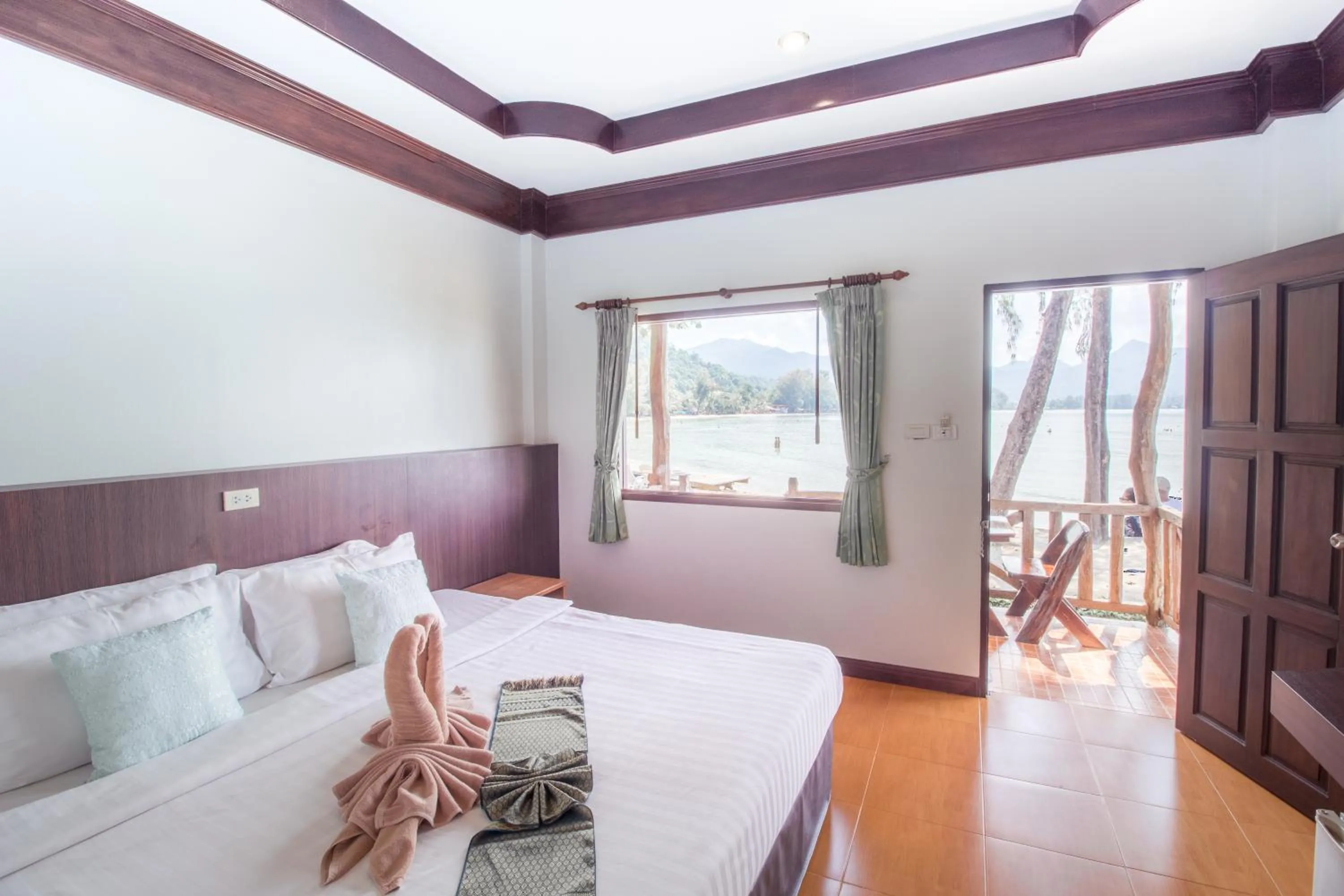 Bedroom, Bed in Chai Chet Resort Koh Chang