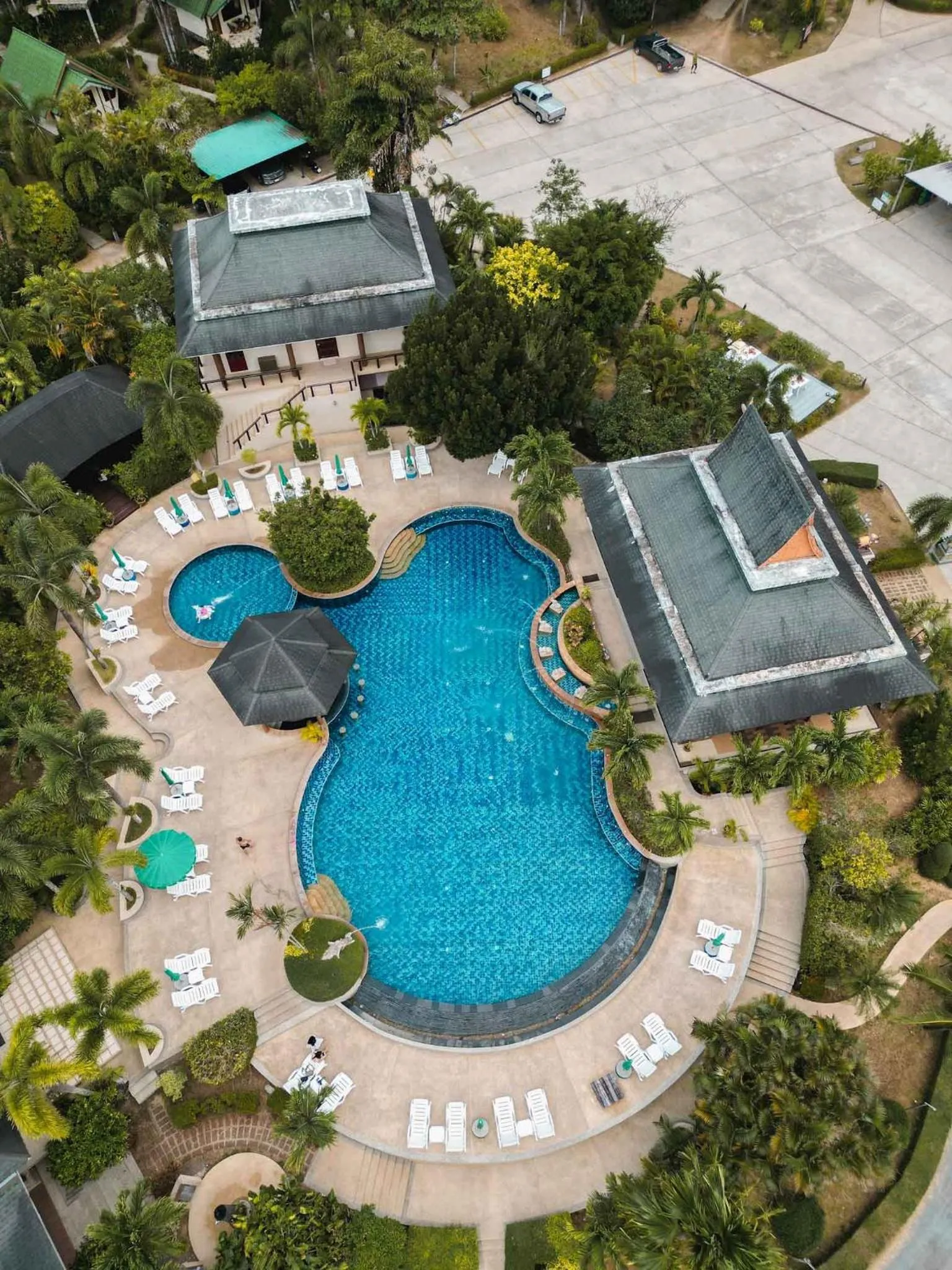 Swimming pool in Chai Chet Resort Koh Chang