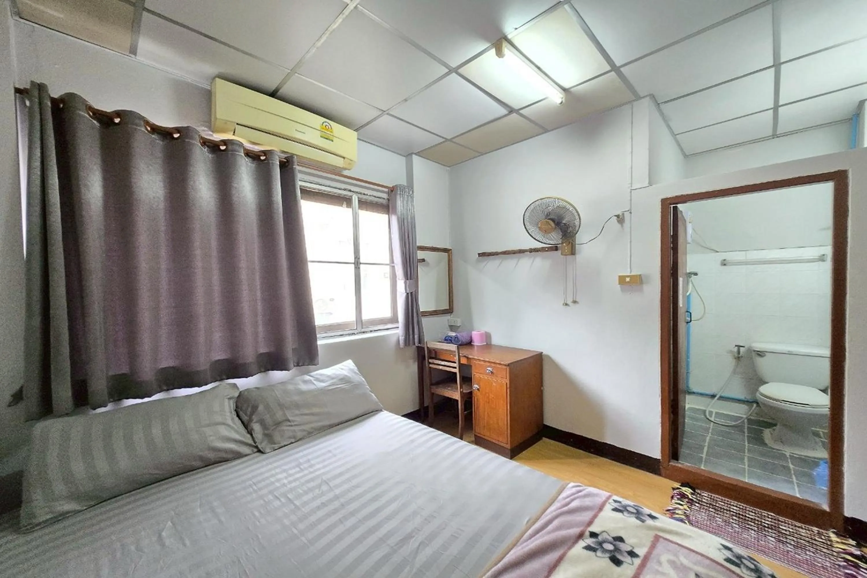 Bedroom, Bed in Tapae Inn