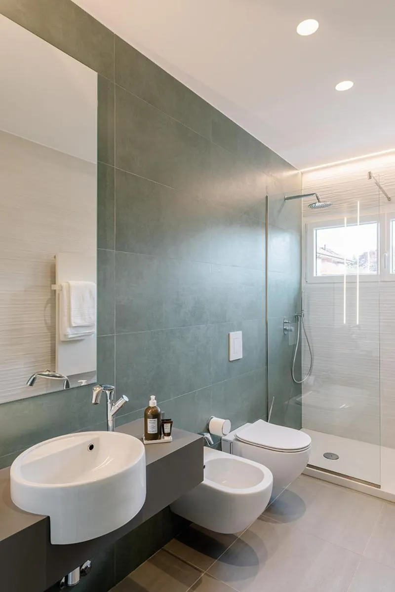 Shower in Anjoy&Bleev Rooms