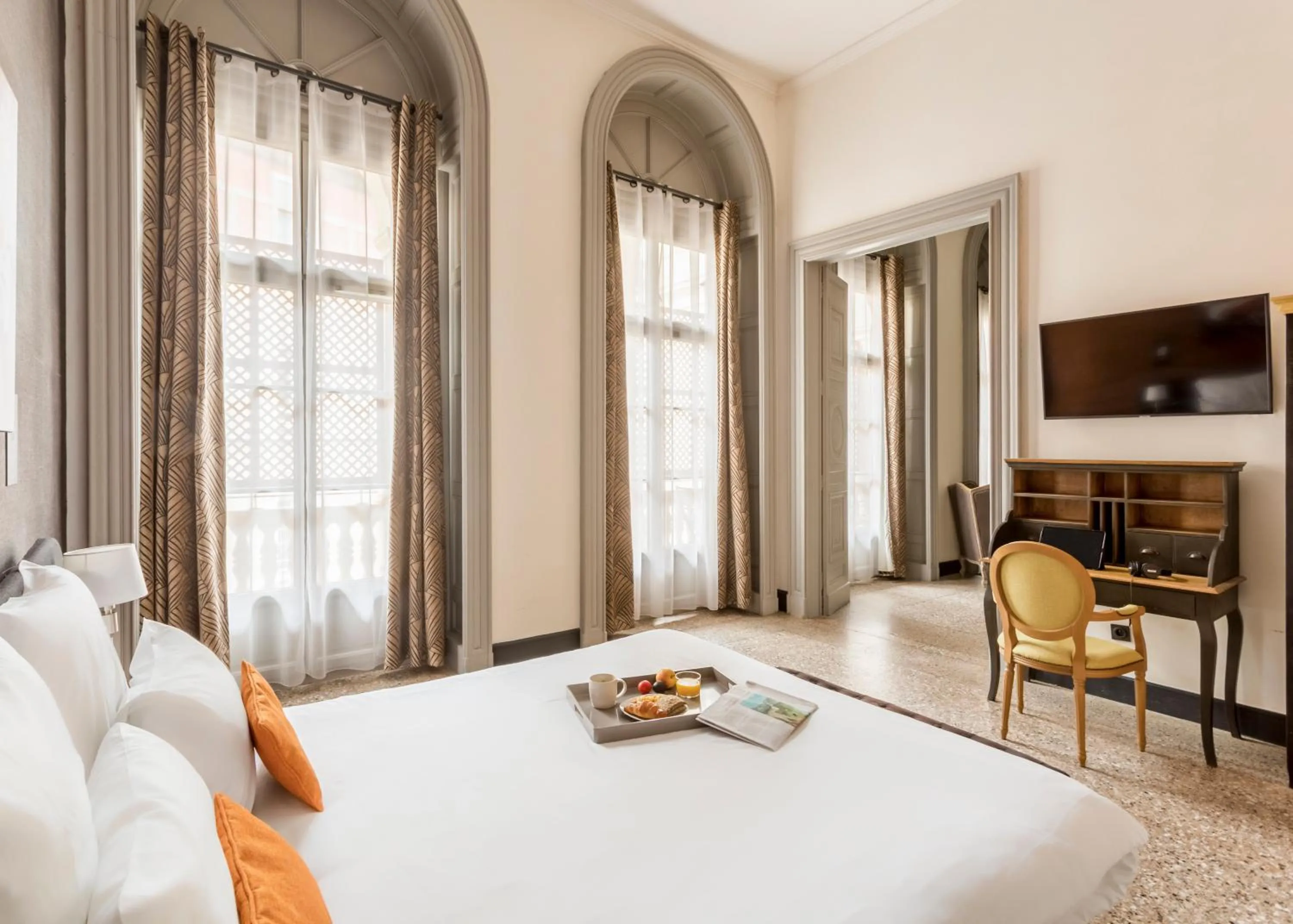 Bed in Appart'City Collection Nîmes Arènes