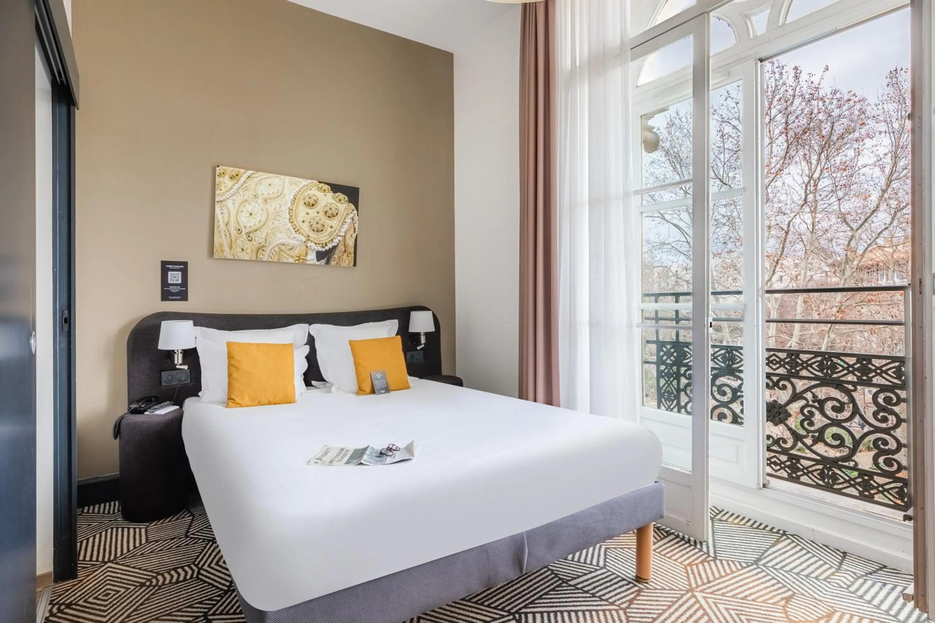 Bed in Appart'City Collection Nîmes Arènes