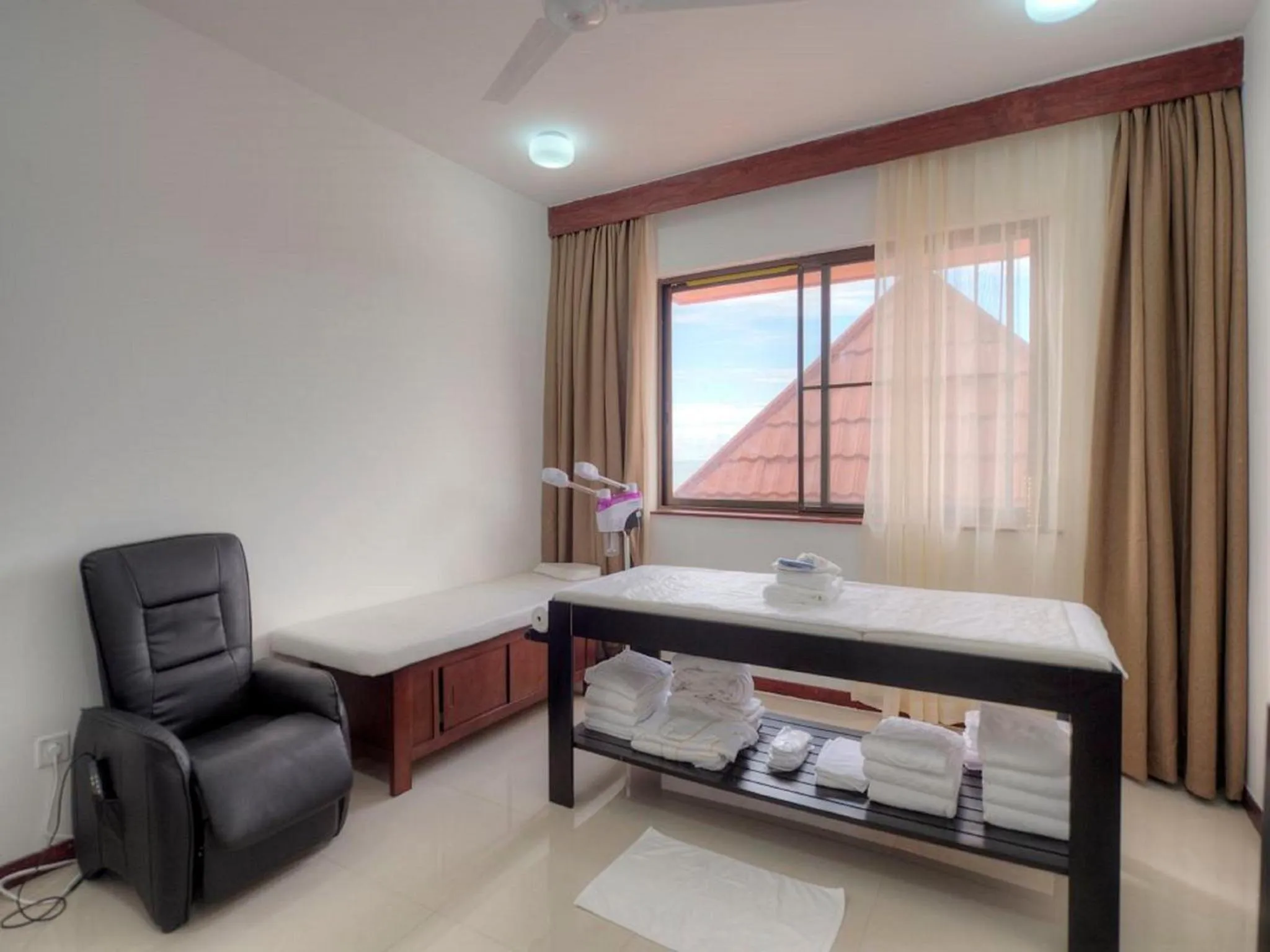 Massage in Raphael's Hotel