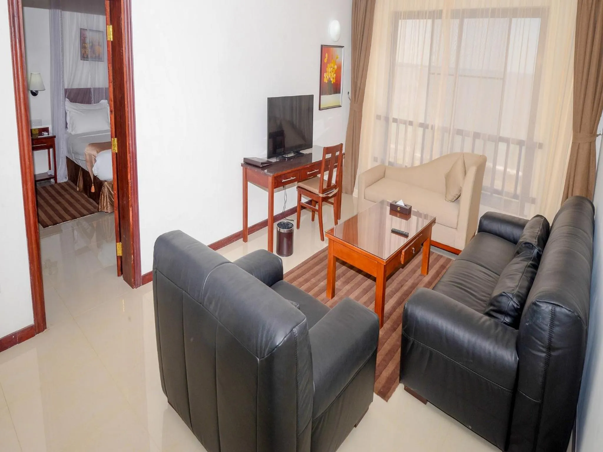 Living room in Raphael's Hotel