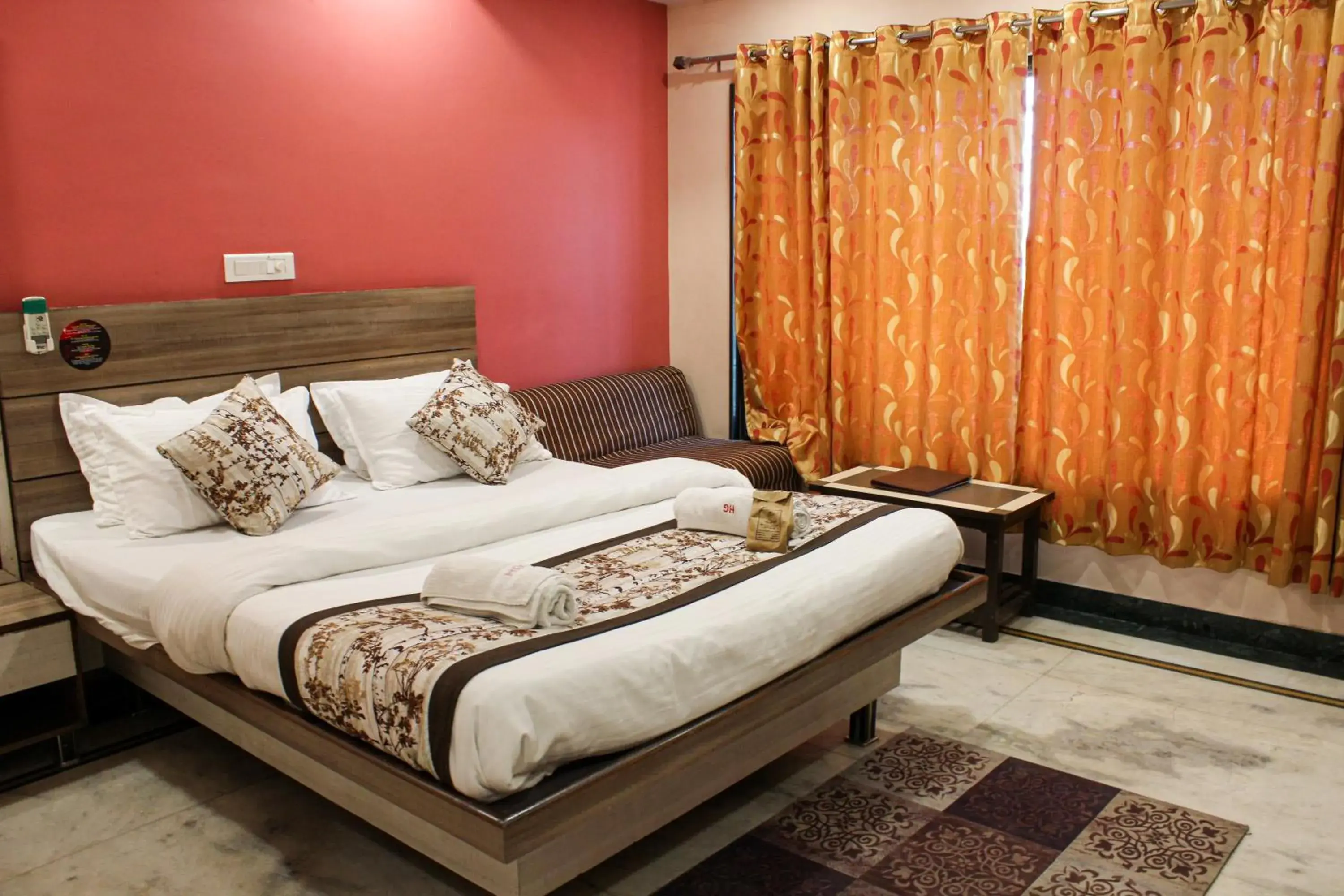 Superior Double Room - single occupancy in Hotel Gujrat Superior Double Room - single occupancy in Hotel Gujrat