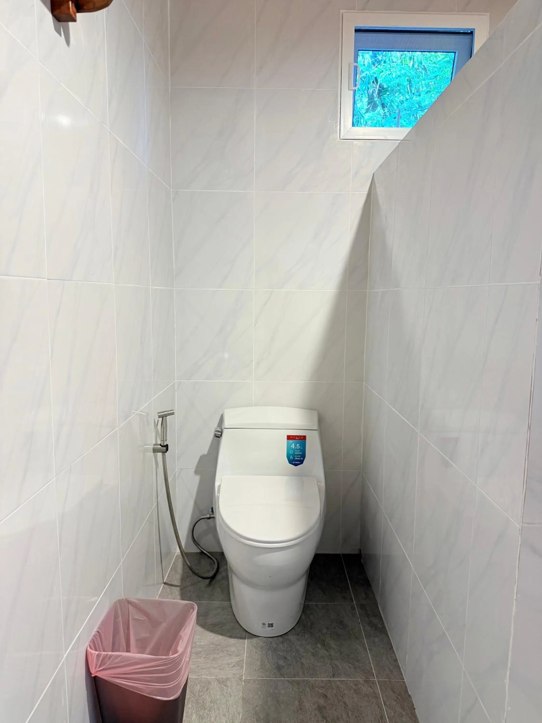 Bathroom in Eve house koh kood