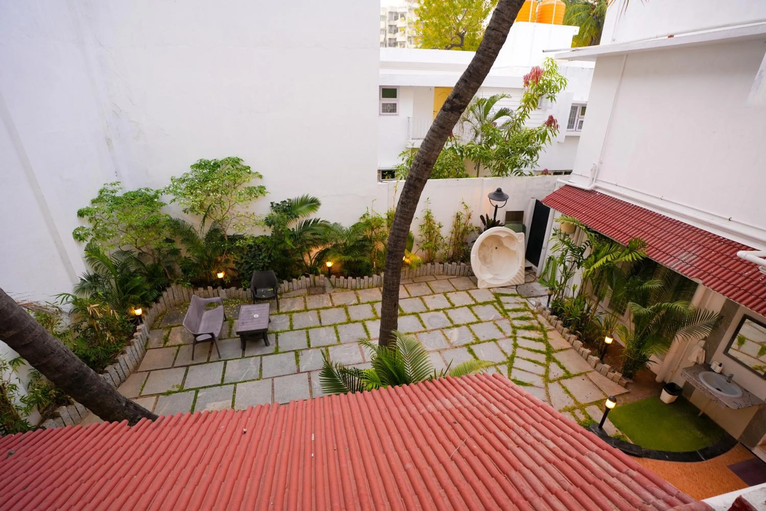 Inner courtyard view in Avenue 11 Boutique Residences, Poes Garden Chennai