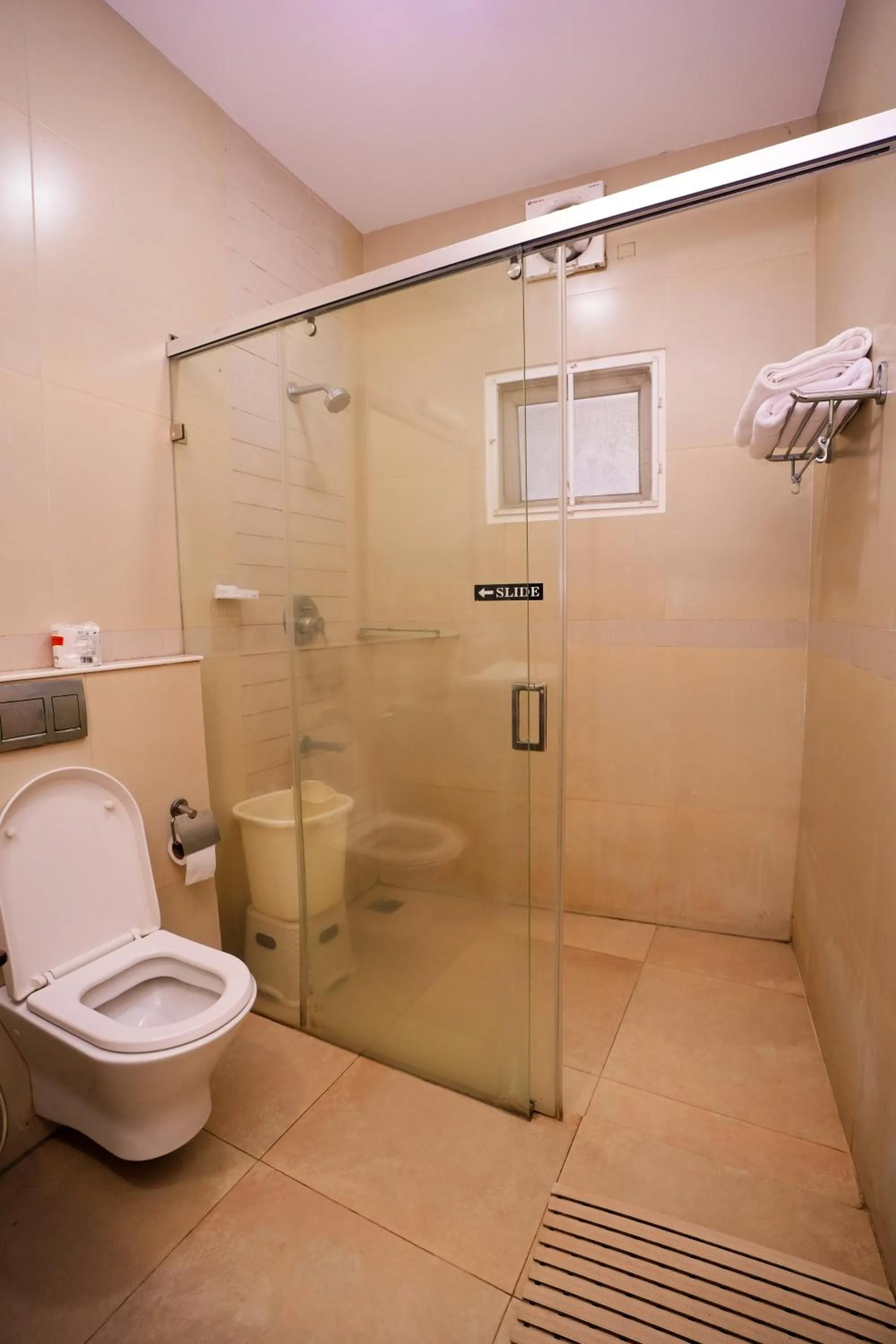 Bathroom in Avenue 11 Boutique Residences, Poes Garden Chennai