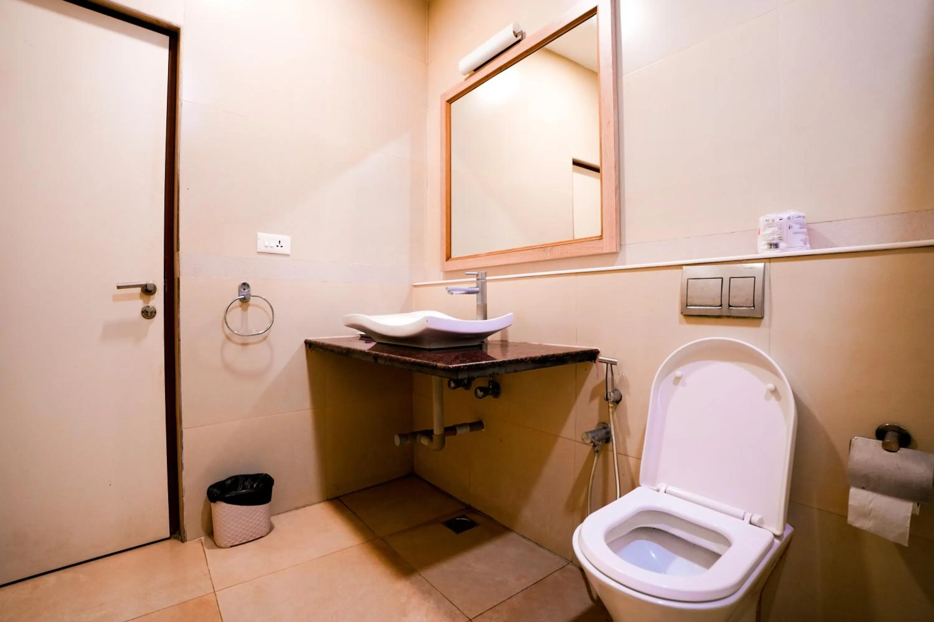 Bathroom in Avenue 11 Boutique Residences, Poes Garden Chennai