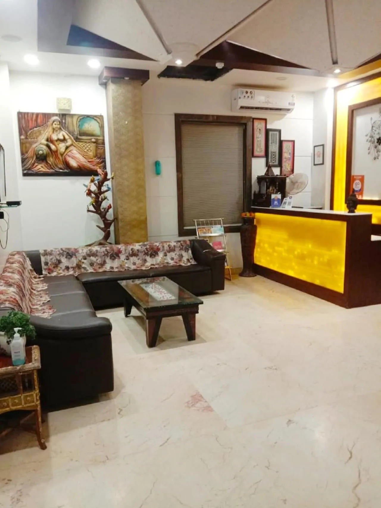 Lobby or reception in Hotel Taj Heights