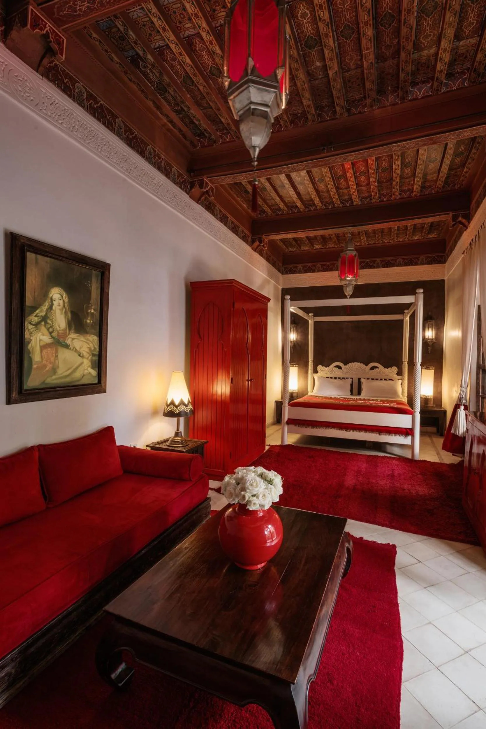 Living room, Bed in Riad Les Jardins d'Henia