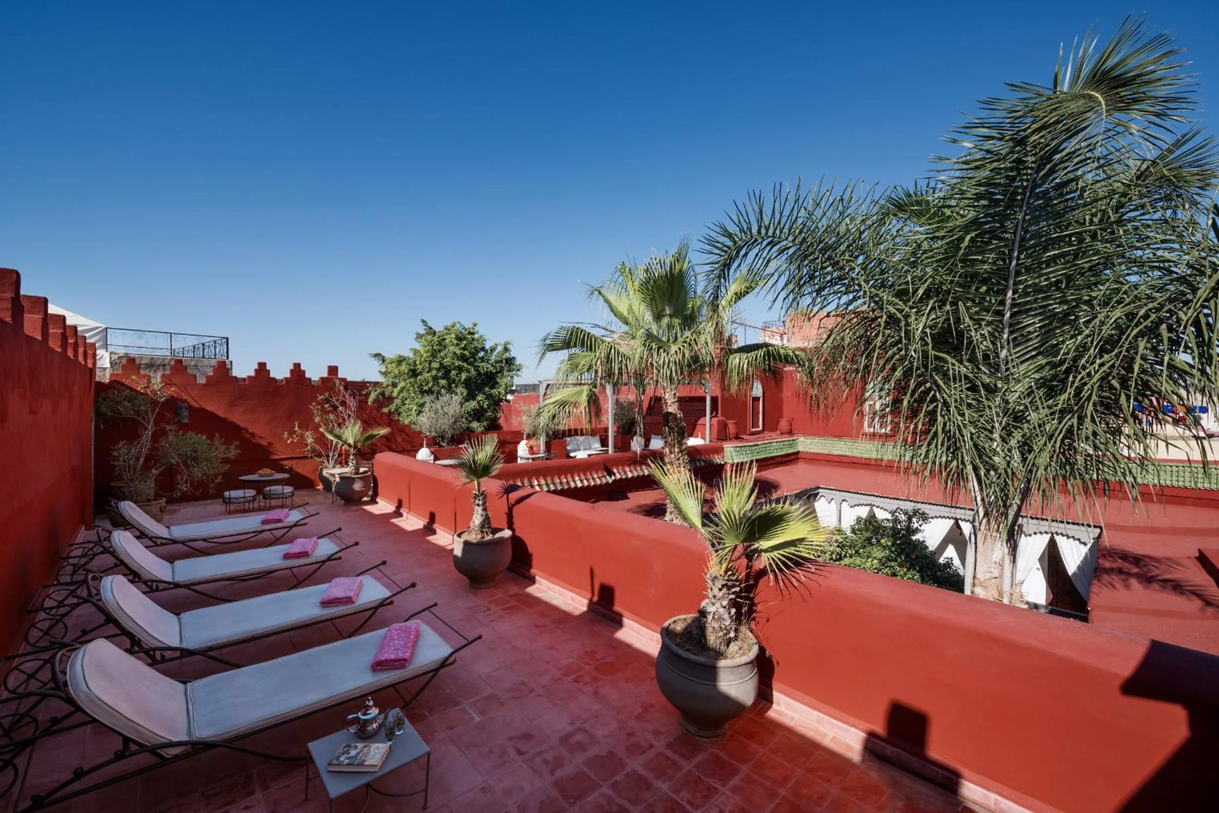 Patio in Riad Les Jardins d'Henia