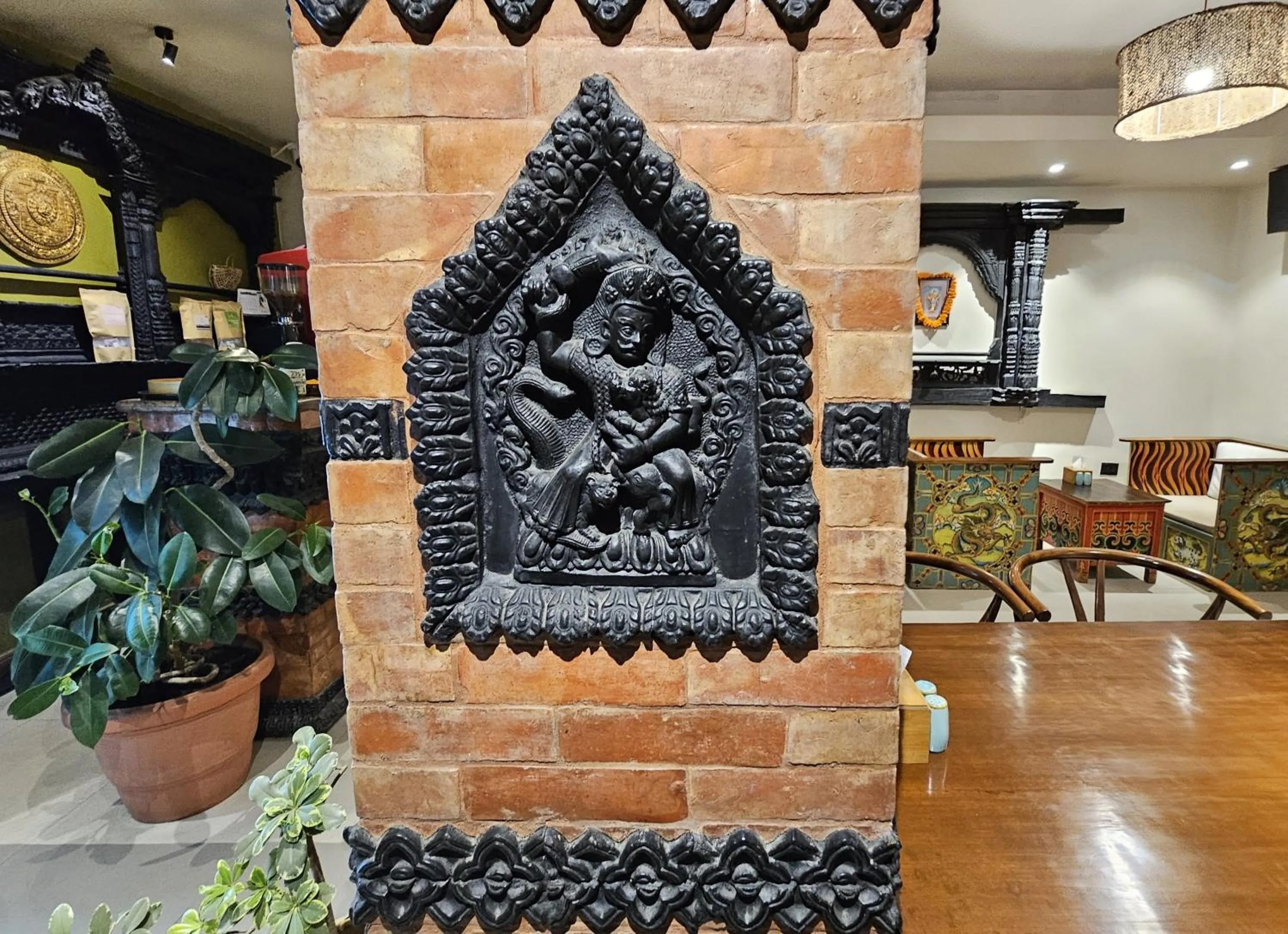 Decorative detail in Central Courtyard Thamel - Heritage Hötel & Artisan Café