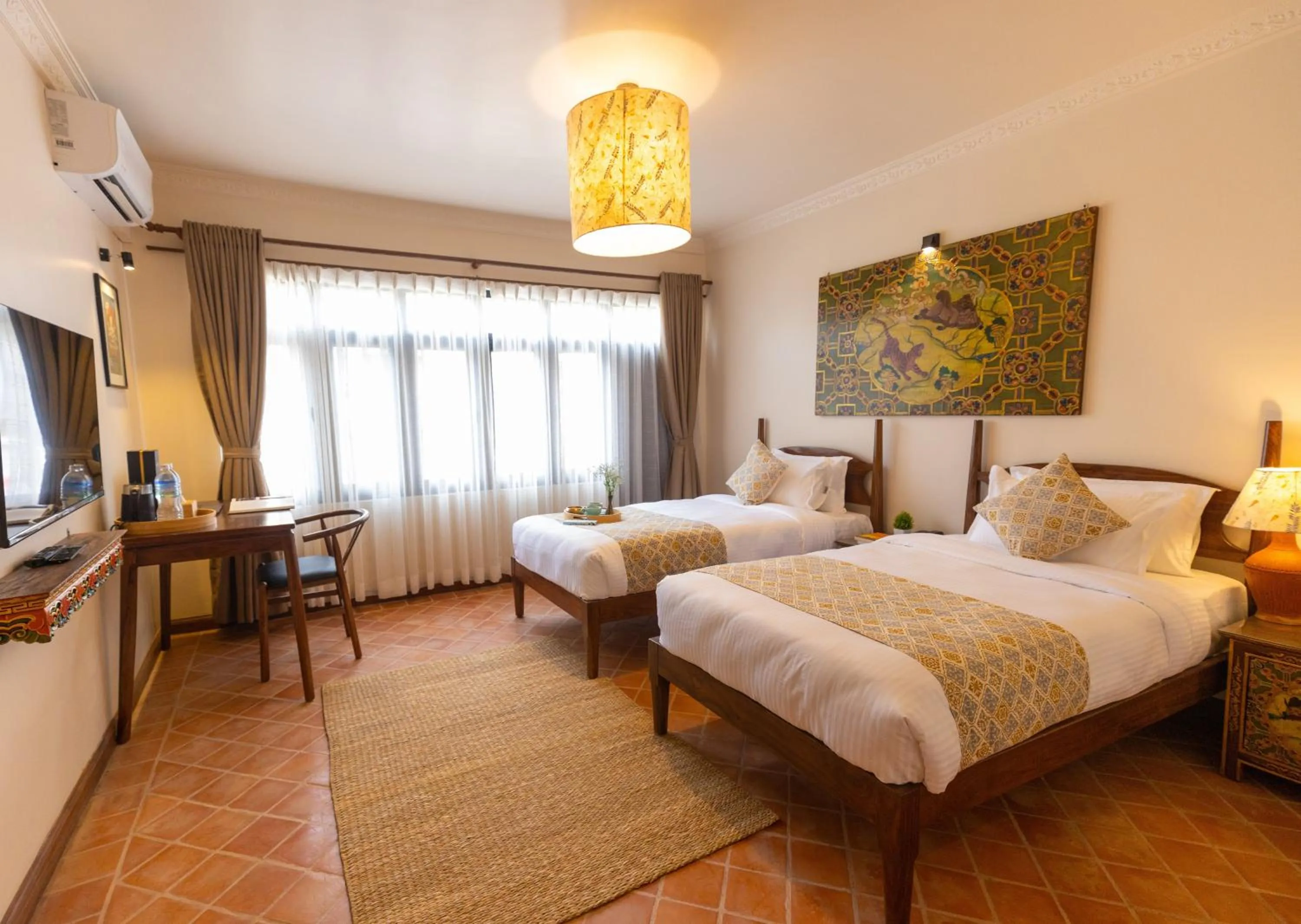 Photo of the whole room, Bed in Central Courtyard Thamel - Heritage Hötel & Artisan Café