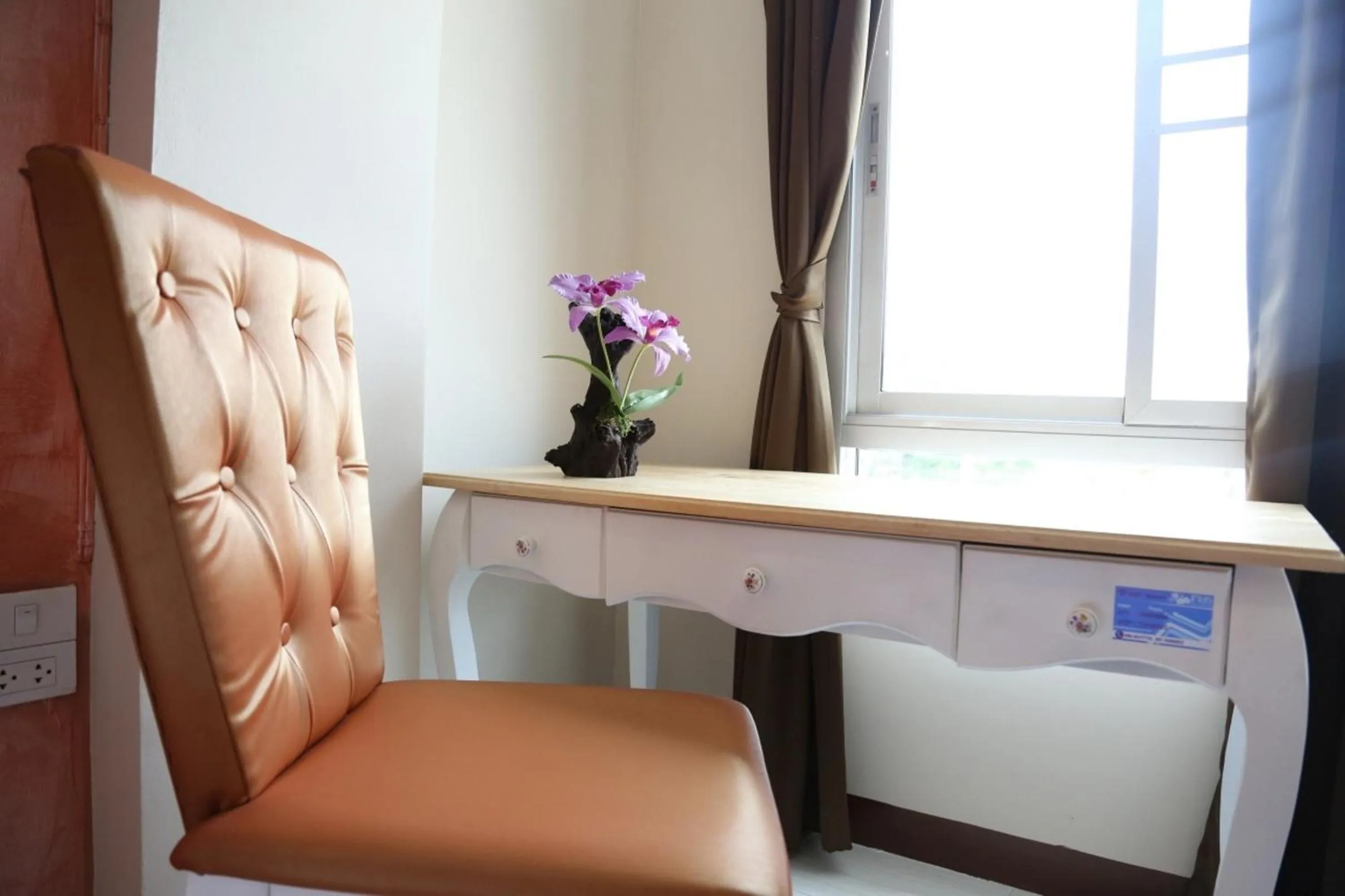 Seating area in Kesorn Boutique Residence at 8 Riew