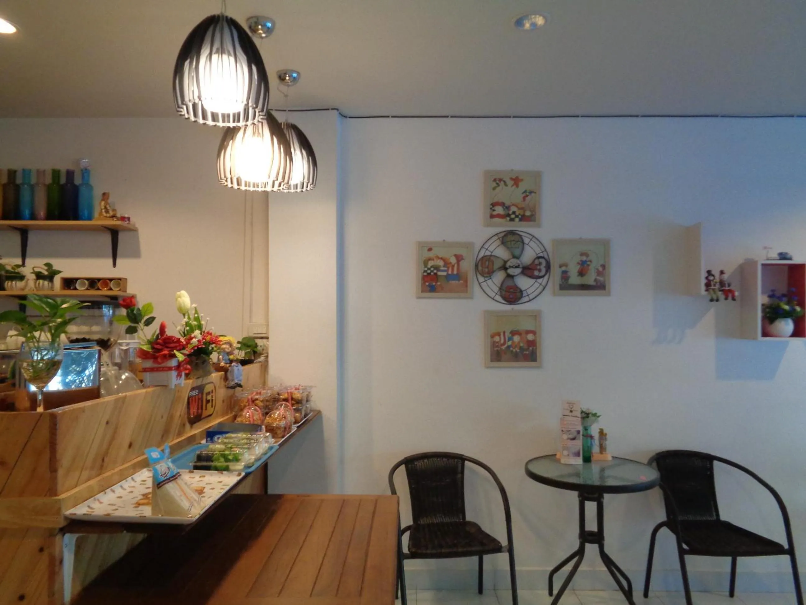 On-site shops in Kesorn Boutique Residence at 8 Riew