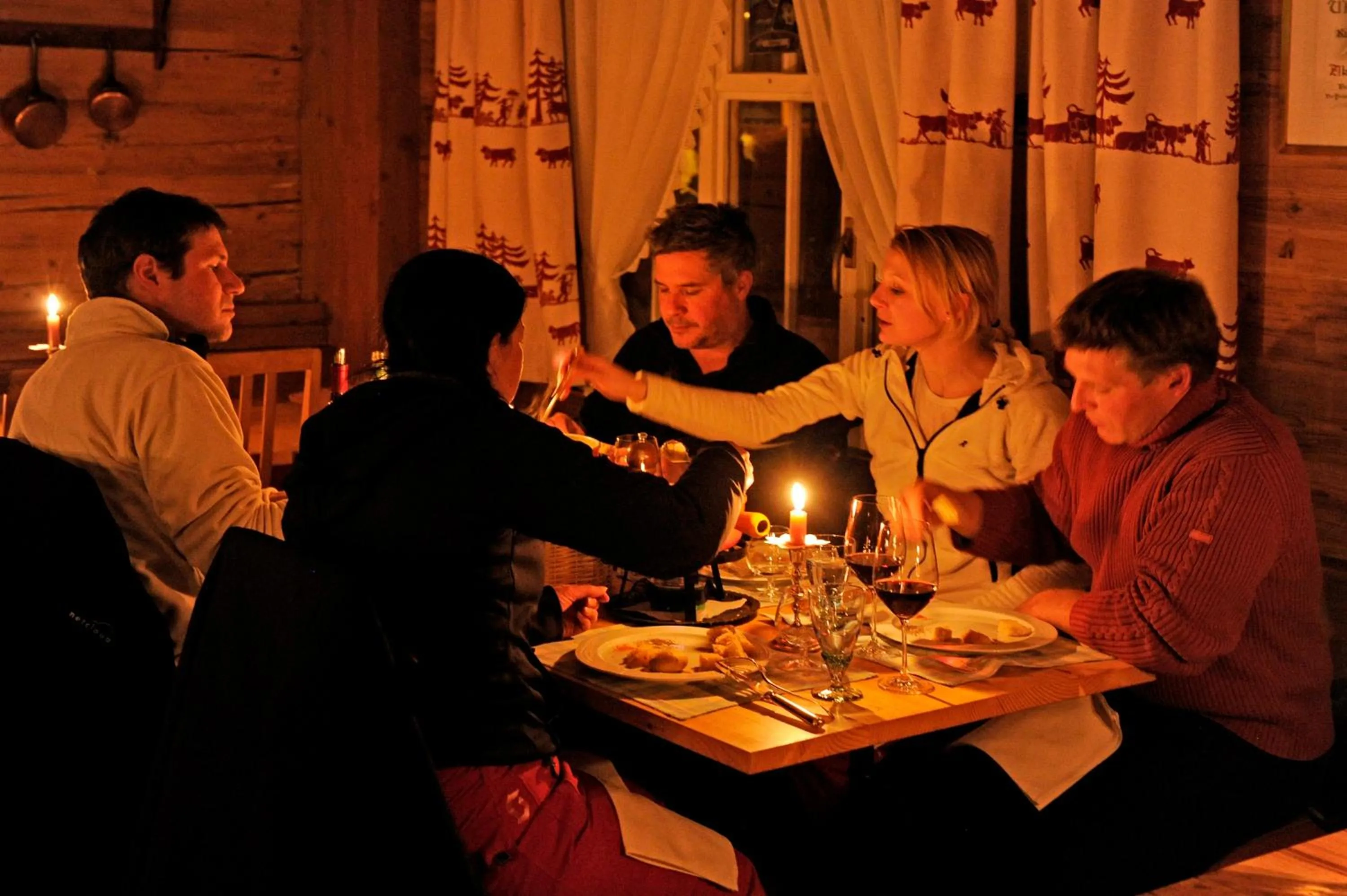 Restaurant/places to eat in Chalet Stöckli
