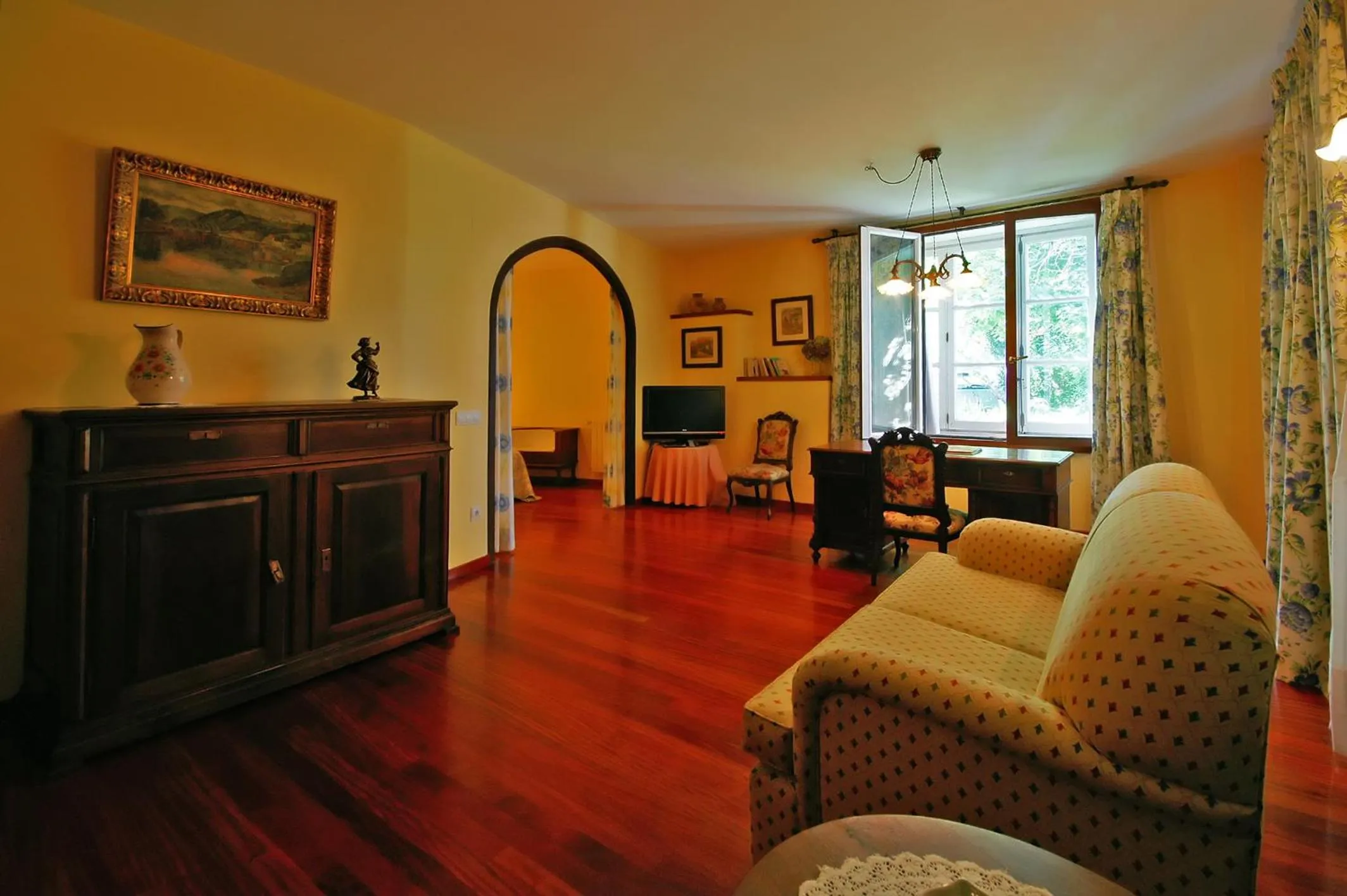 Photo of the whole room in Casa Grande De Trives