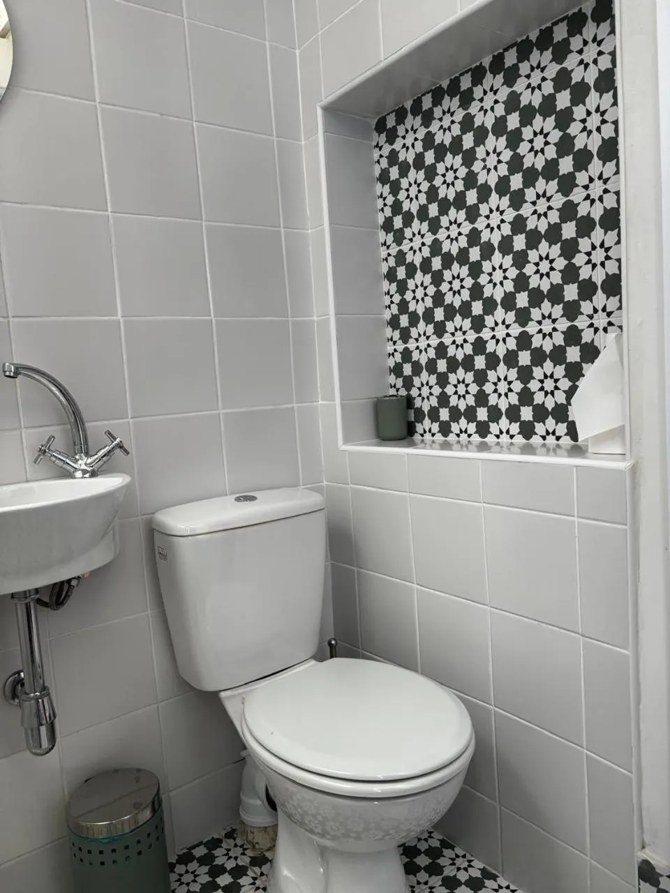 Toilet in La Rose B&B