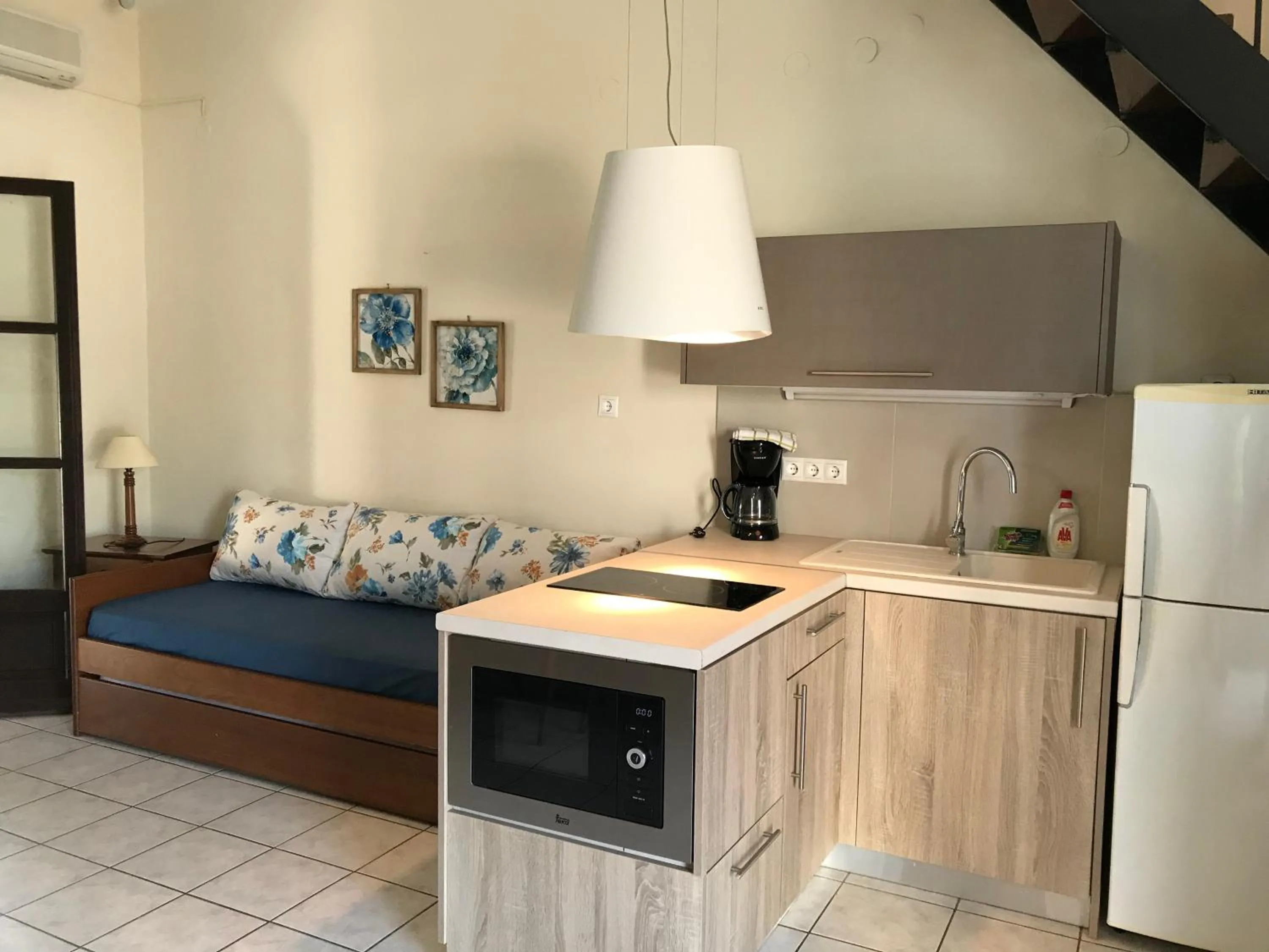 Kitchen or kitchenette in Villa POLYTIMI