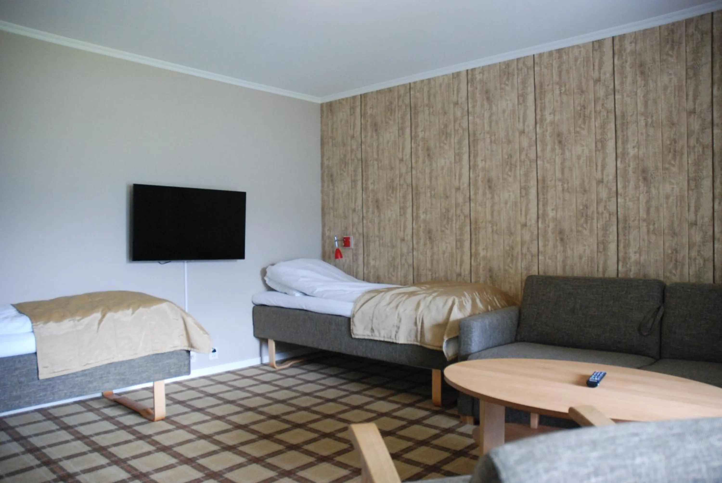 Living room, Bed in Fleischer's Motel