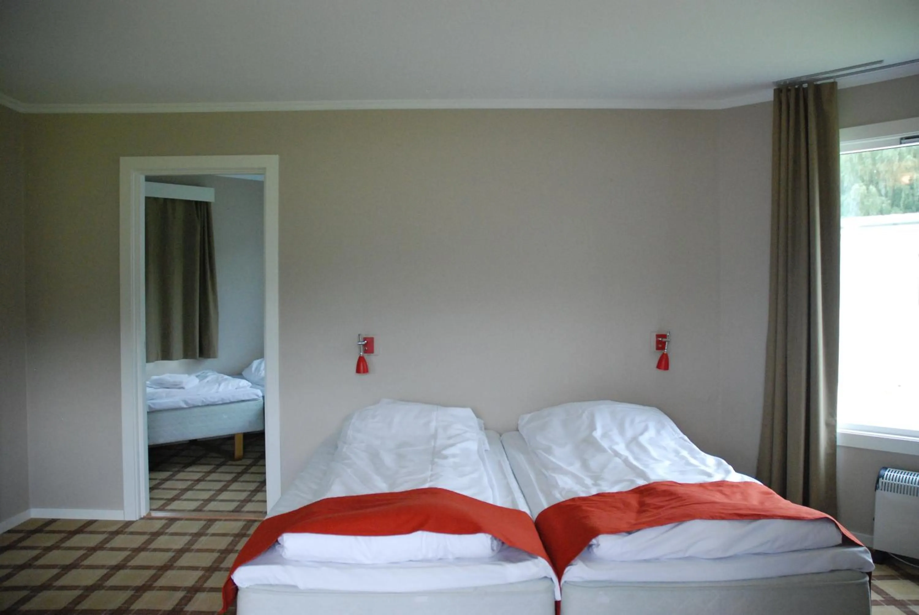 Day, Bed in Fleischer's Motel