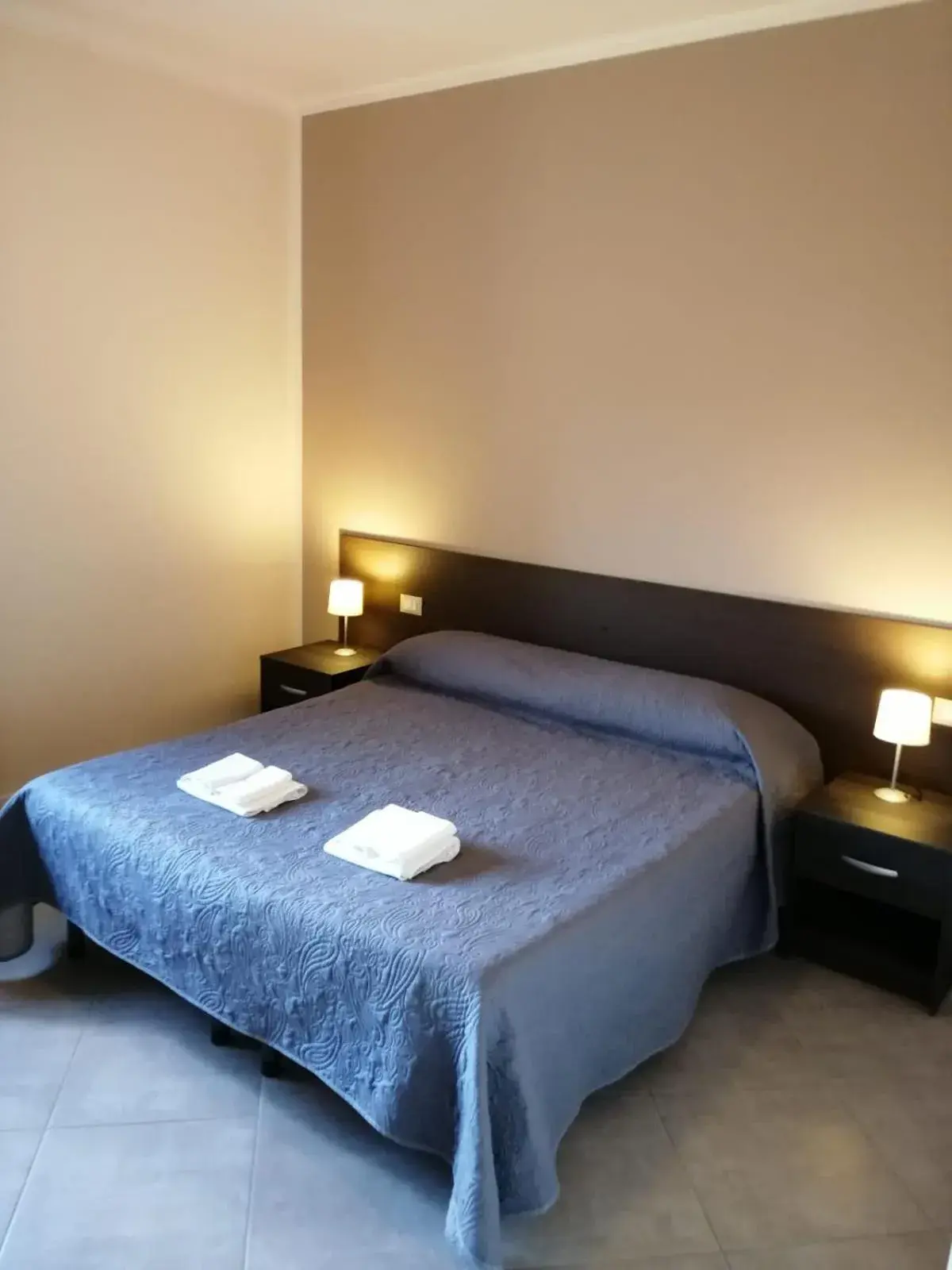 Double Room with Private Bathroom in B&B Grandangolo Double Room with Private Bathroom in B&B Grandangolo