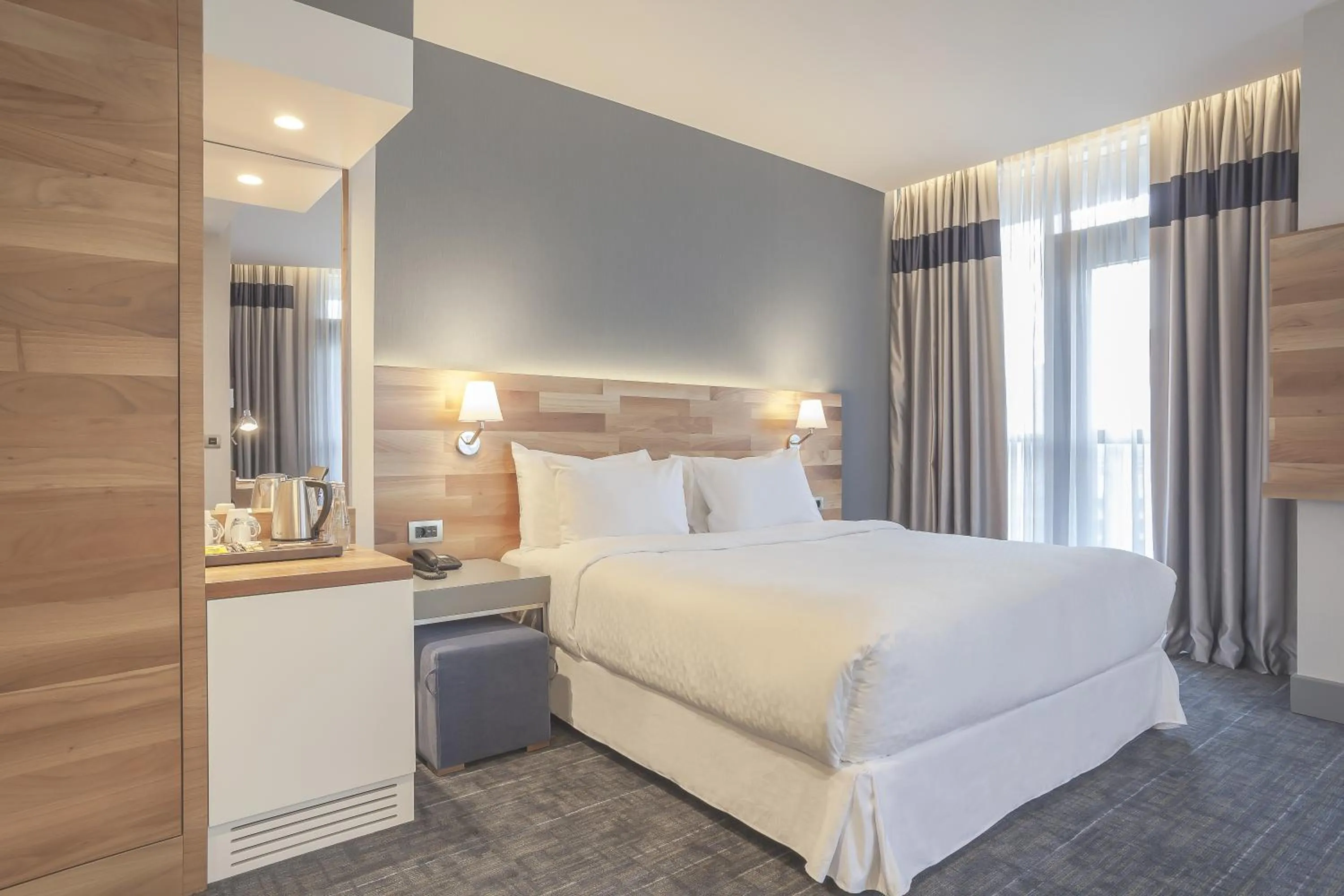 Bed in Ever Hotel Europe