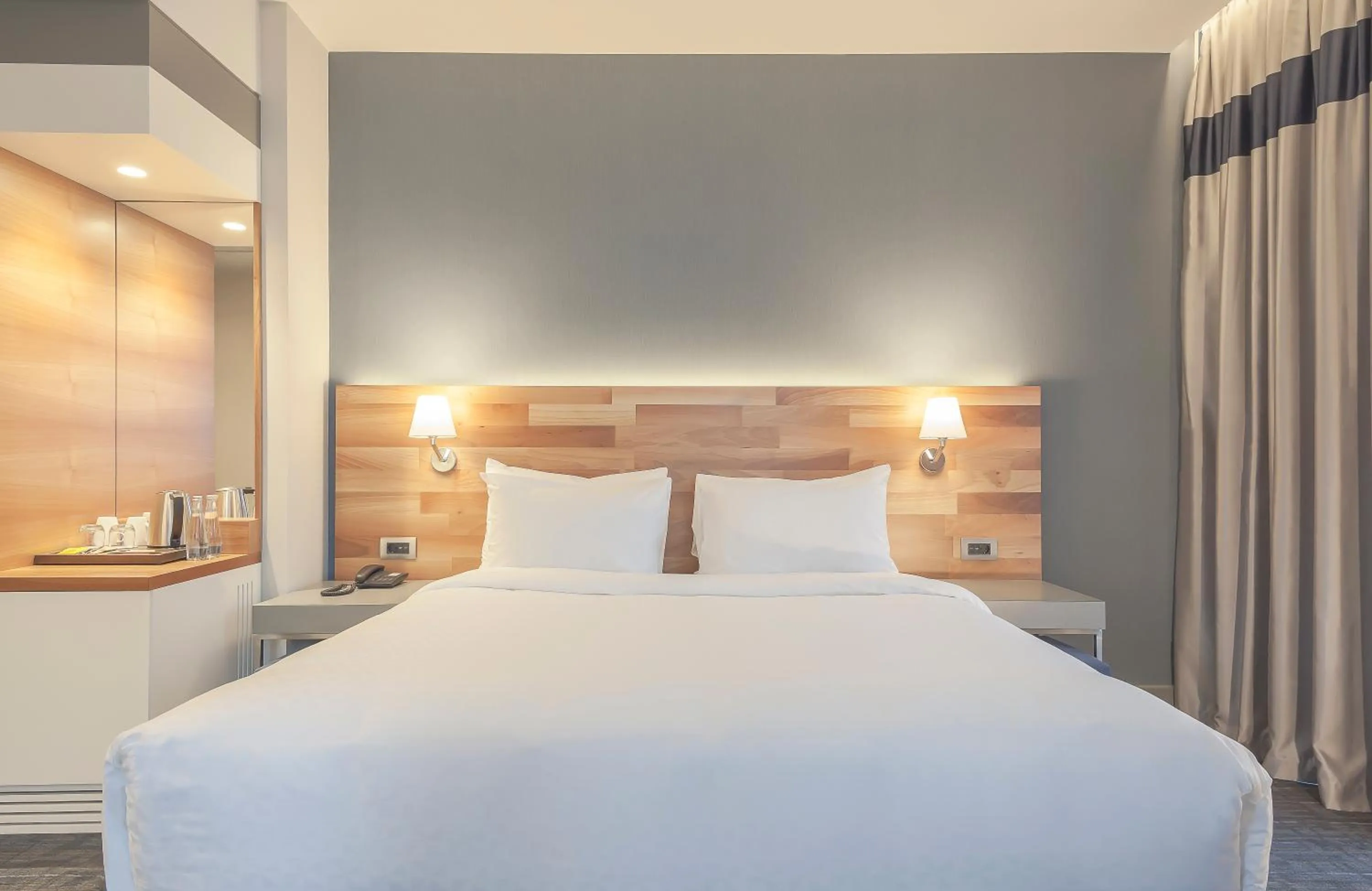 Bed in Ever Hotel Europe