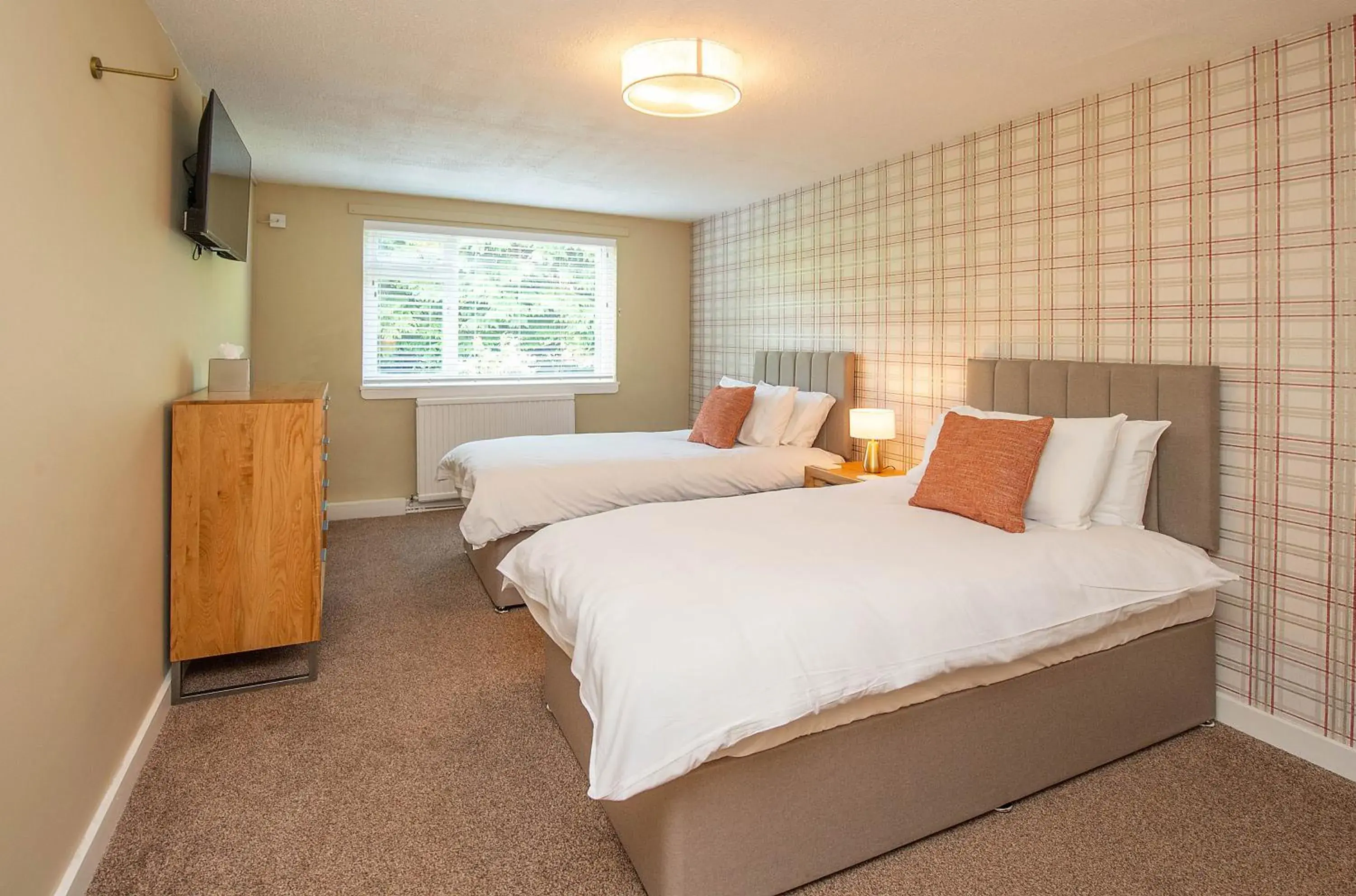 Standard Twin Room with Garden View in The Clachan Hotel, Lochearnhead Standard Twin Room with Garden View in The Clachan Hotel, Lochearnhead