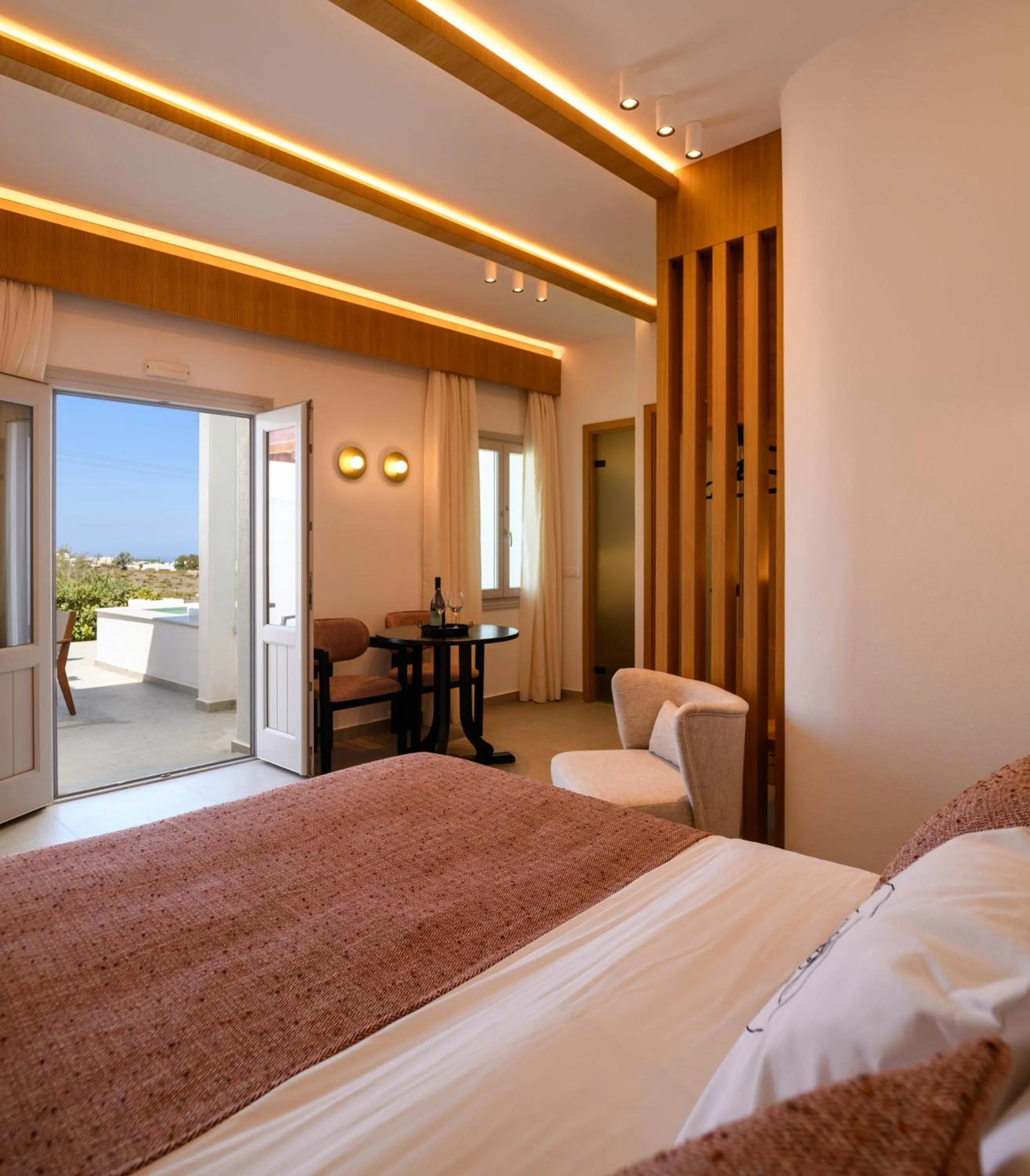 Bed in Safrani Suites