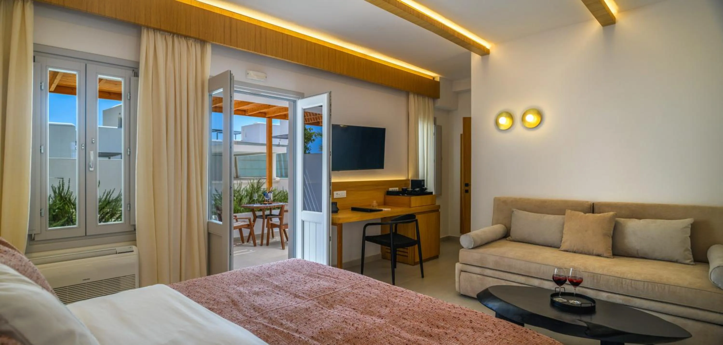 Bed in Safrani Suites