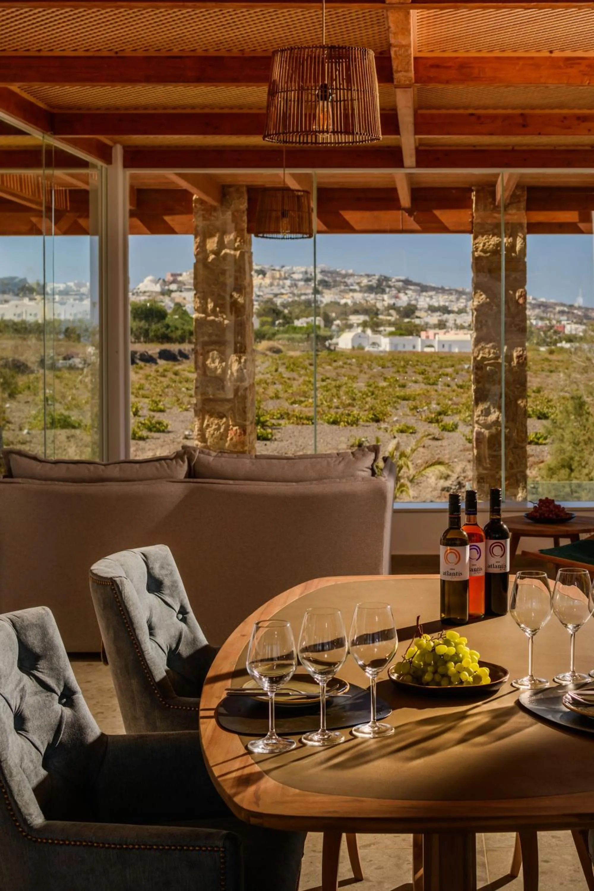 Restaurant/places to eat in Safrani Suites