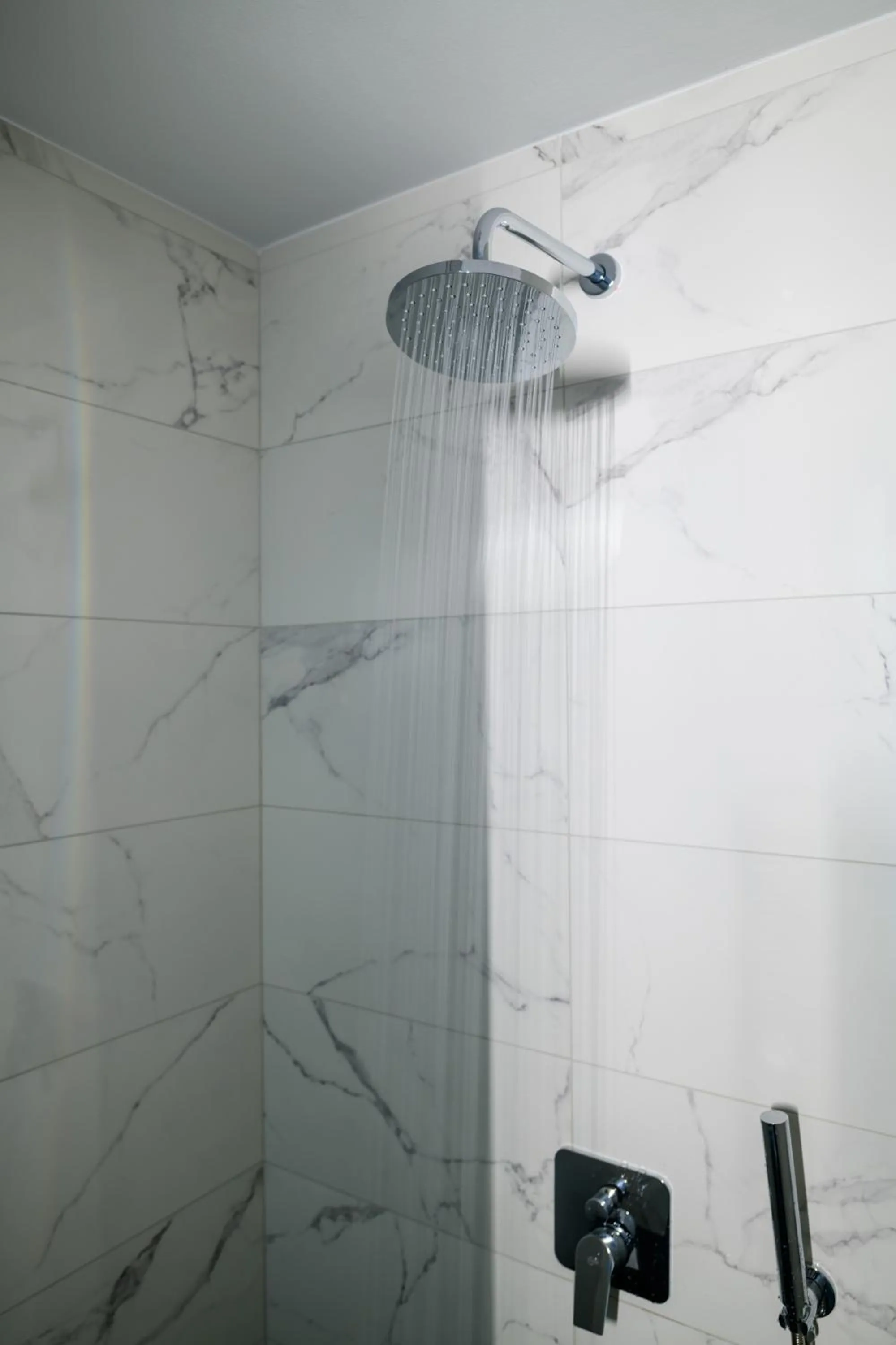 Shower in Safrani Suites