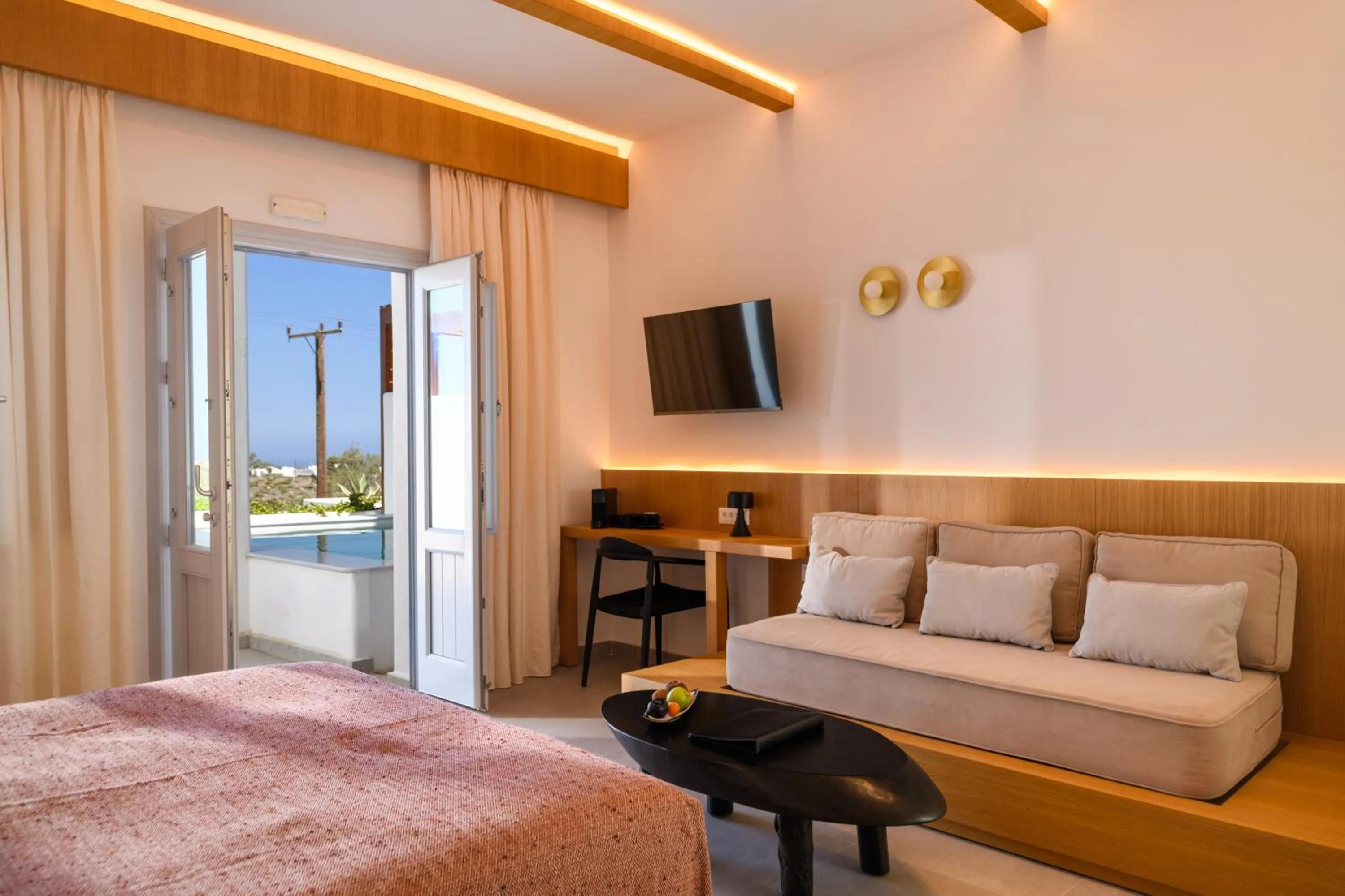 Bed in Safrani Suites