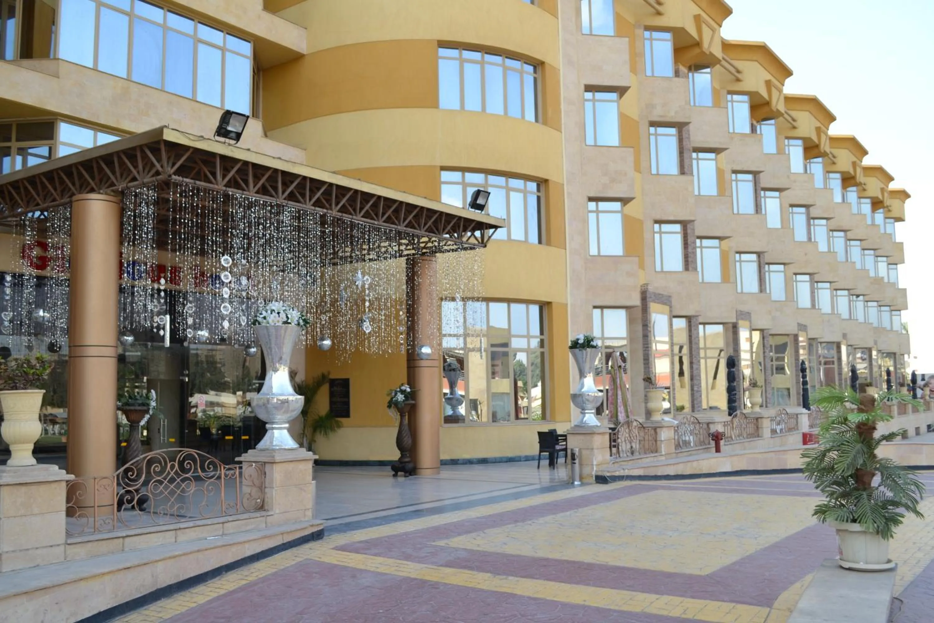 Facade/entrance in Jewel Glorious Hotel