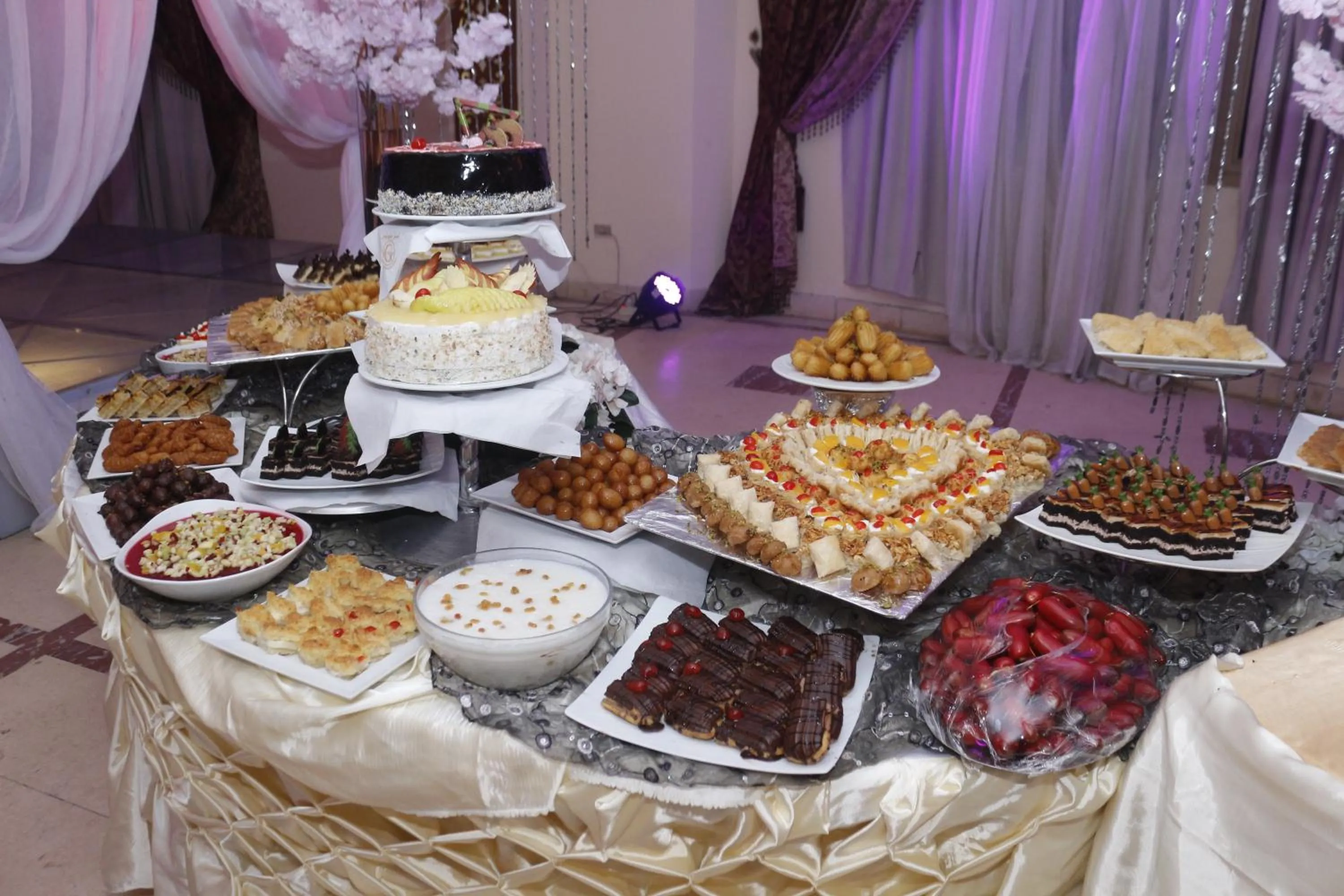 Food close-up in Jewel Glorious Hotel