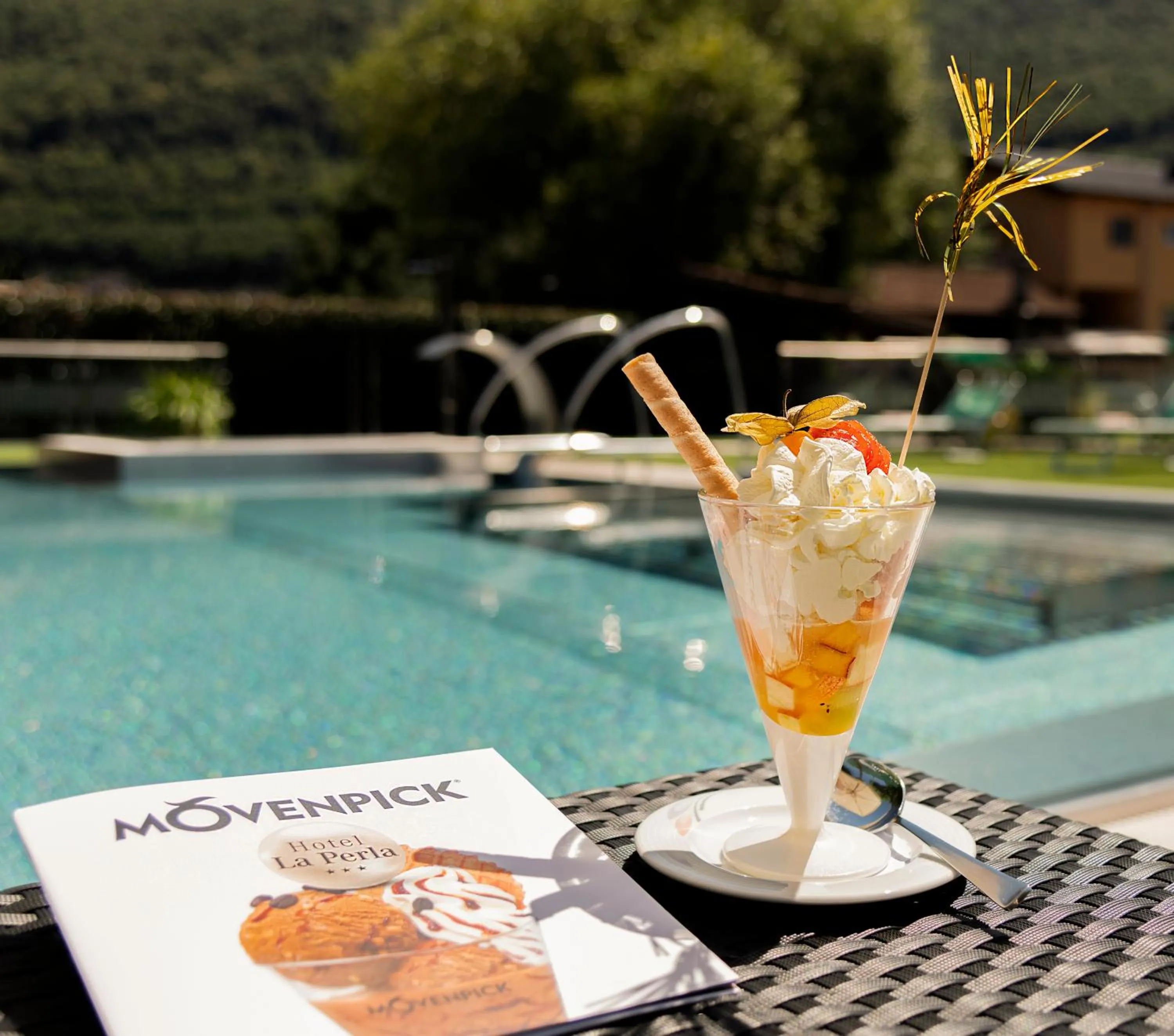 Swimming pool in Hotel La Perla