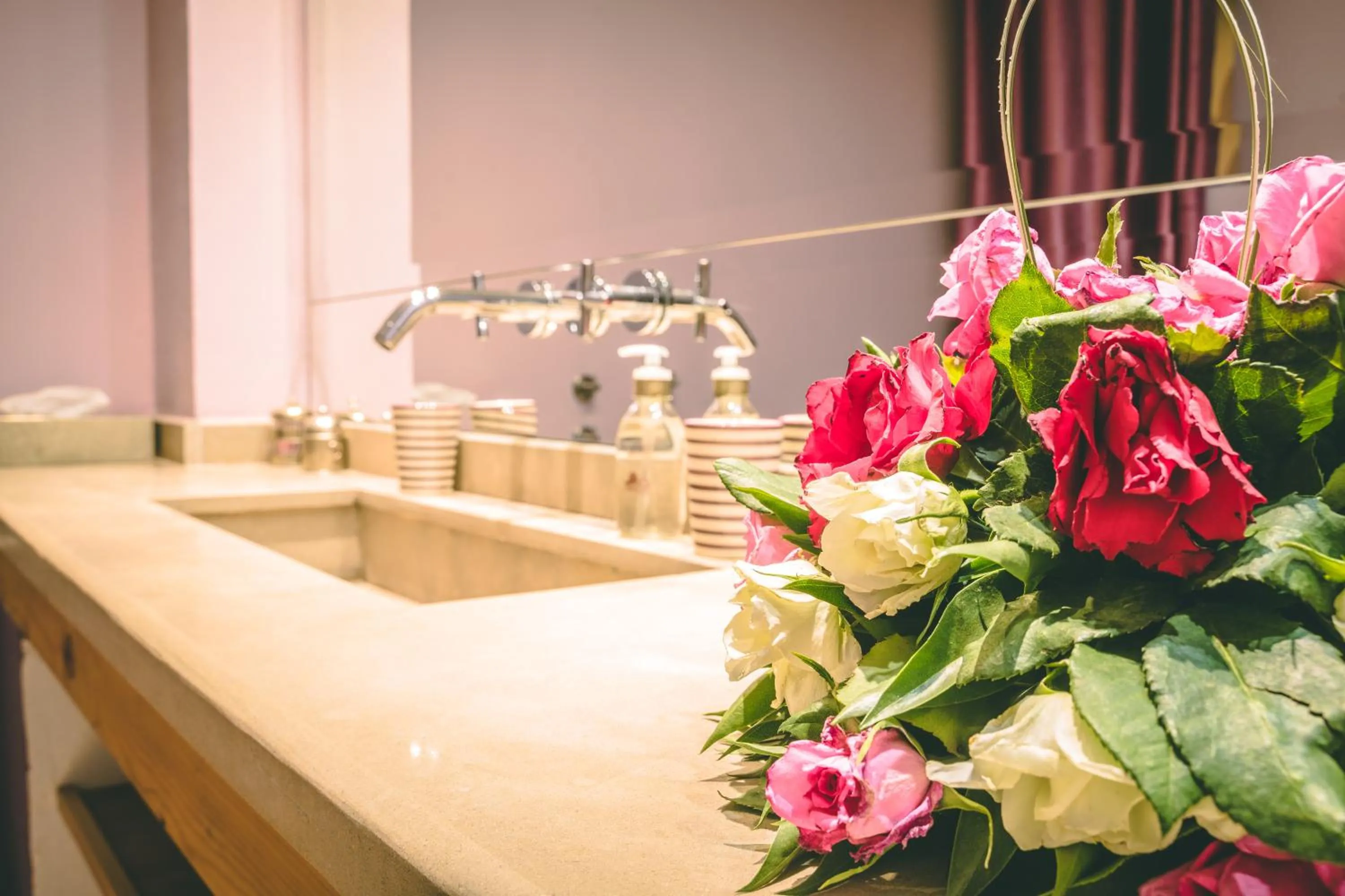 Bathroom in Riad Enchanté