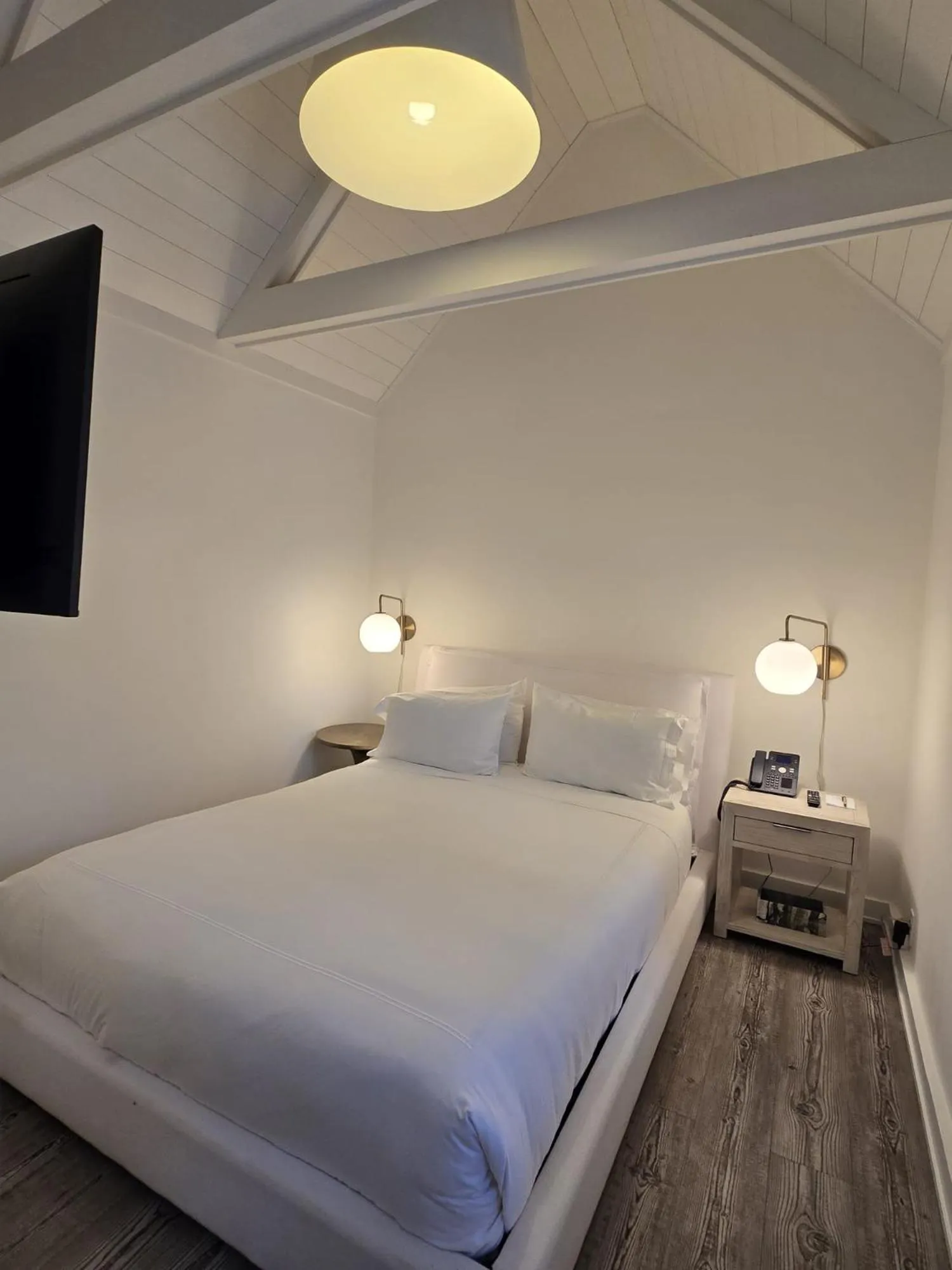 Bed in EHP Resort & Marina