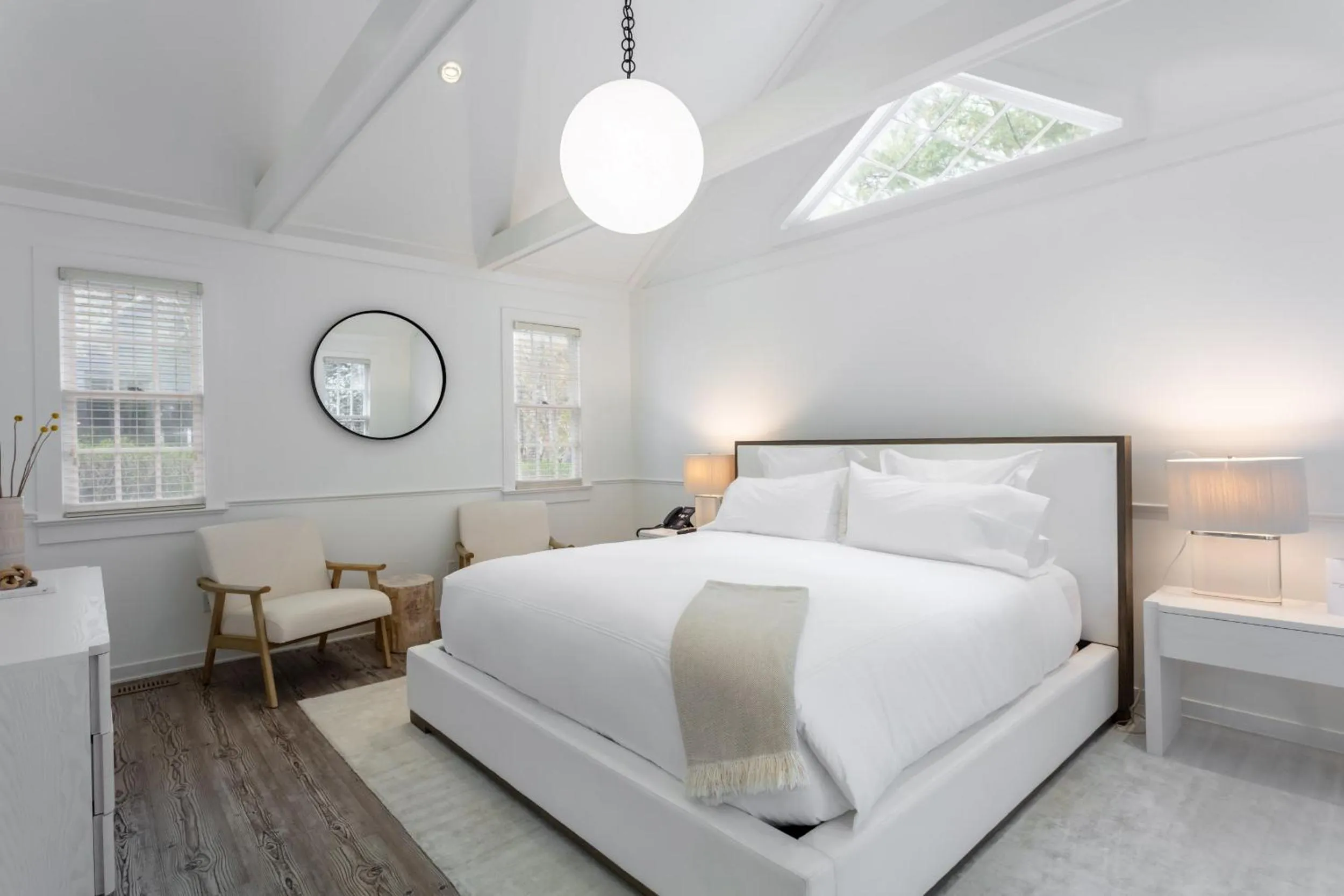 Bed in EHP Resort & Marina