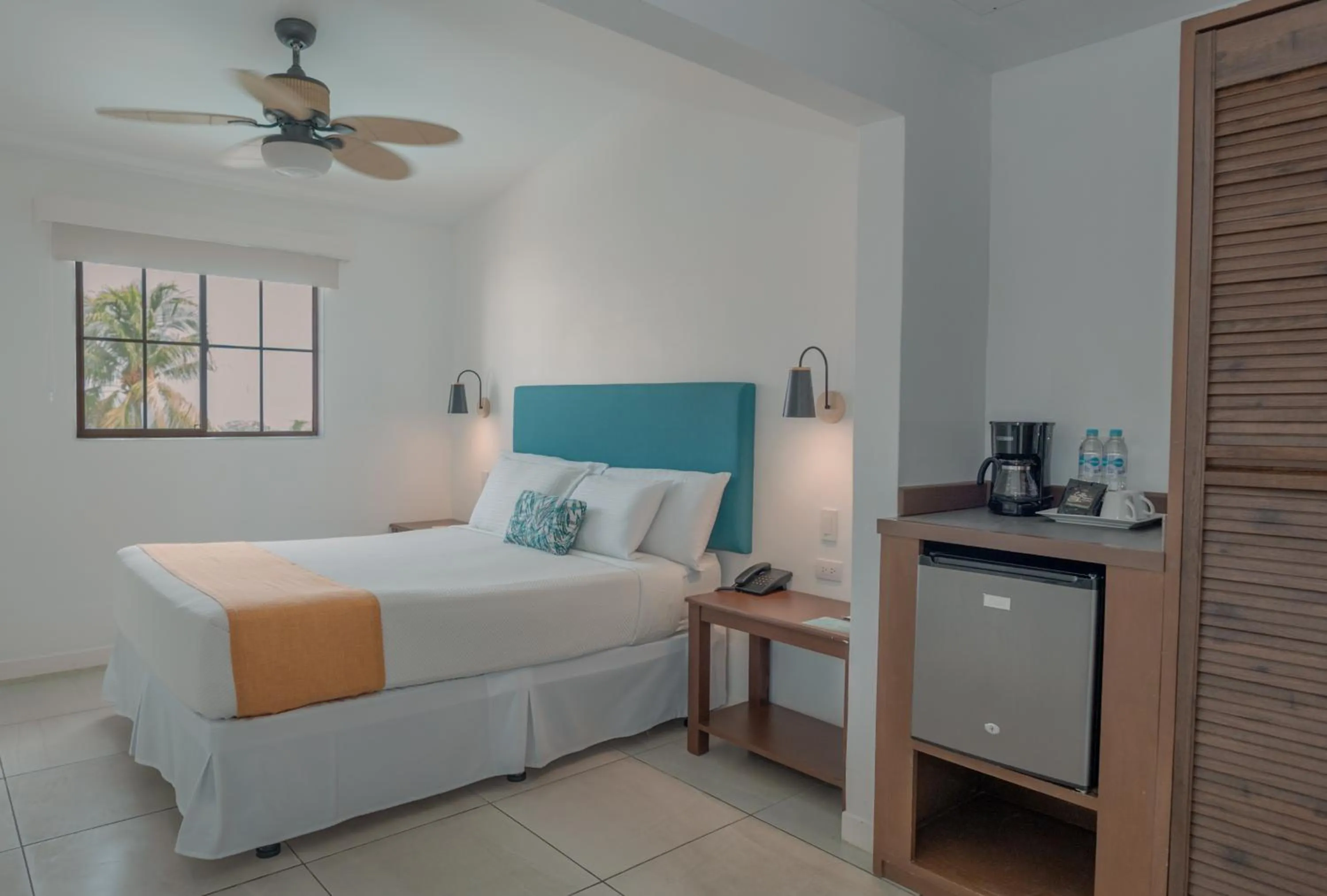 Bed in Hotel Roca Sunzal