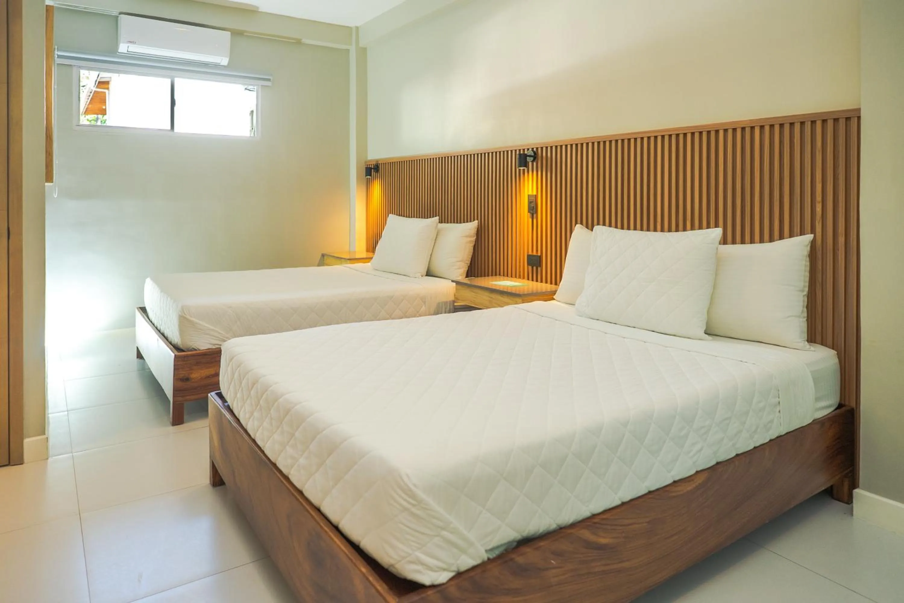 Bedroom, Bed in Hotel Roca Sunzal